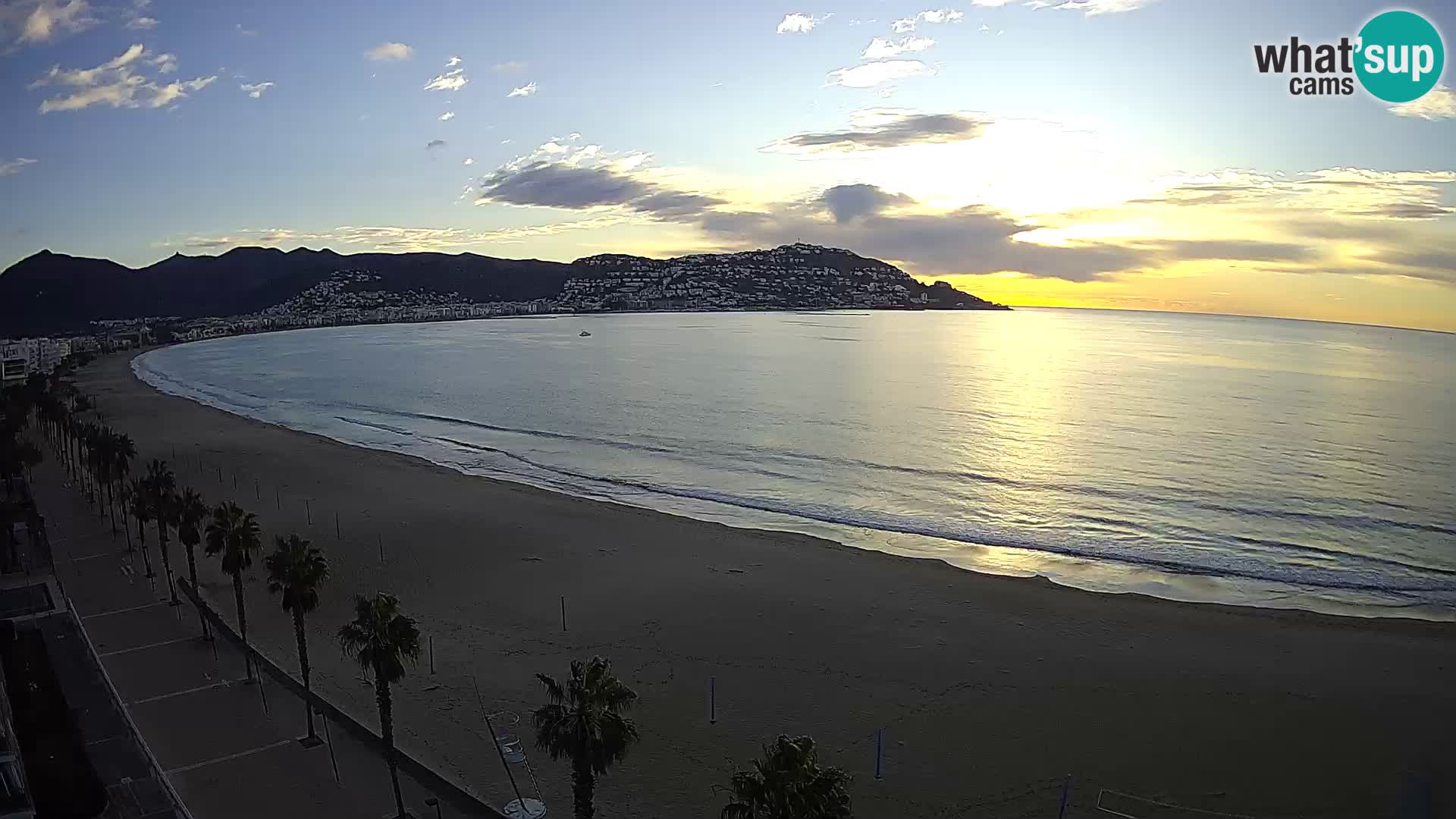 Live Roses Webcam Costa Brava beach view from MonteCarlo Hotel