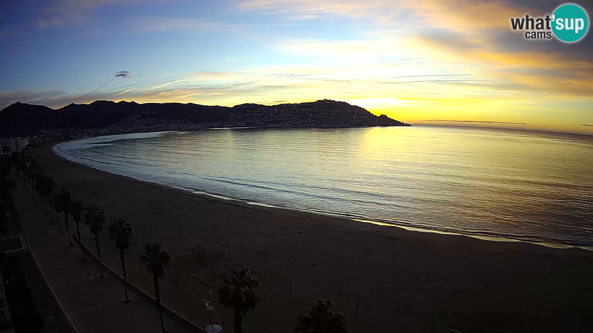 Live Roses Webcam Costa Brava beach view from MonteCarlo Hotel