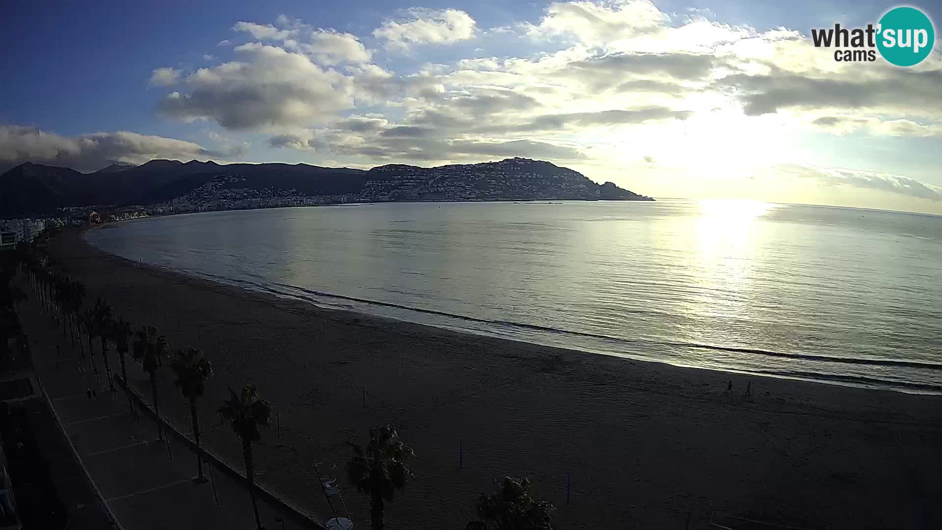 Live Roses Webcam Costa Brava beach view from MonteCarlo Hotel