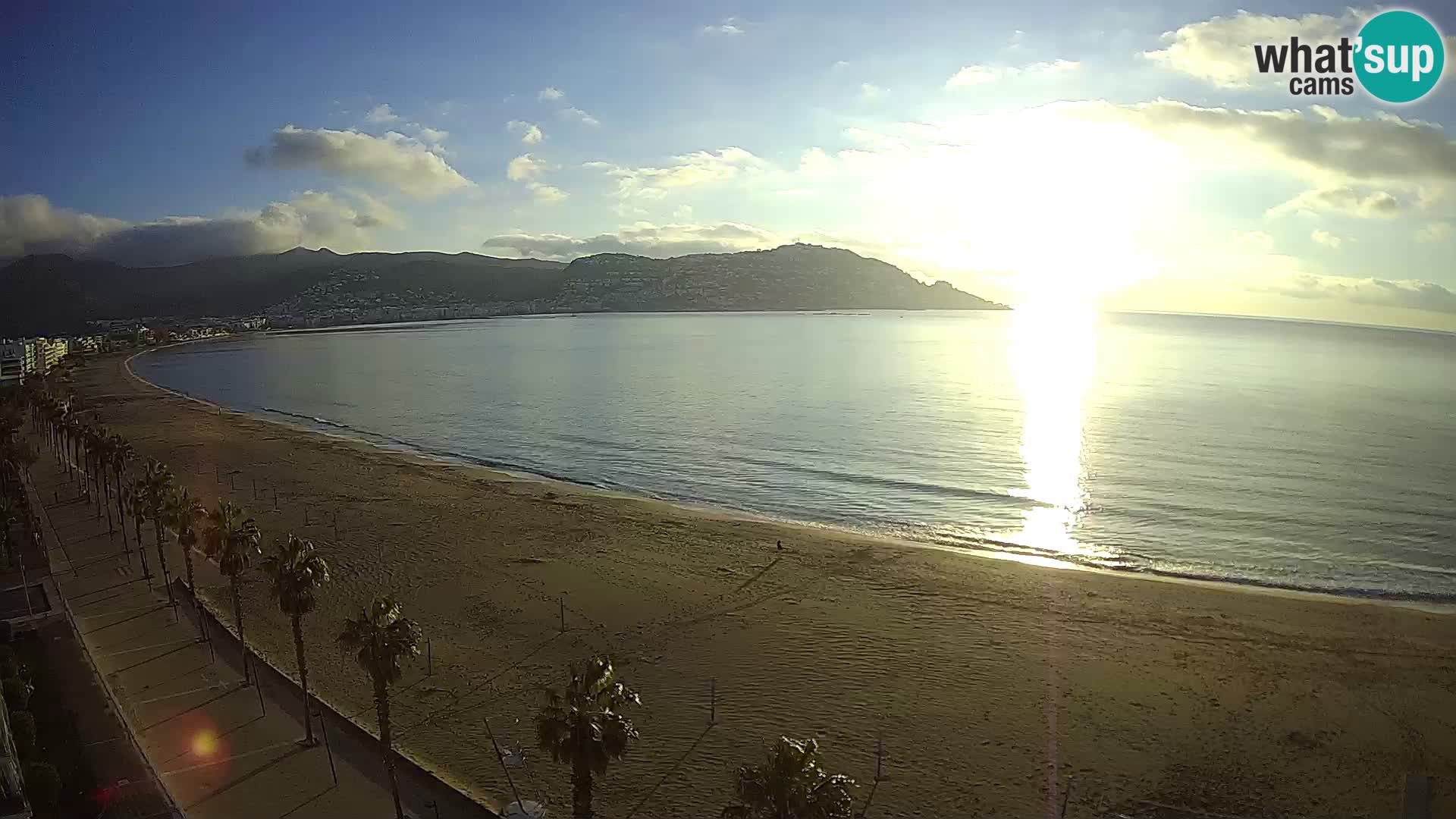 Live Roses Webcam Costa Brava beach view from MonteCarlo Hotel