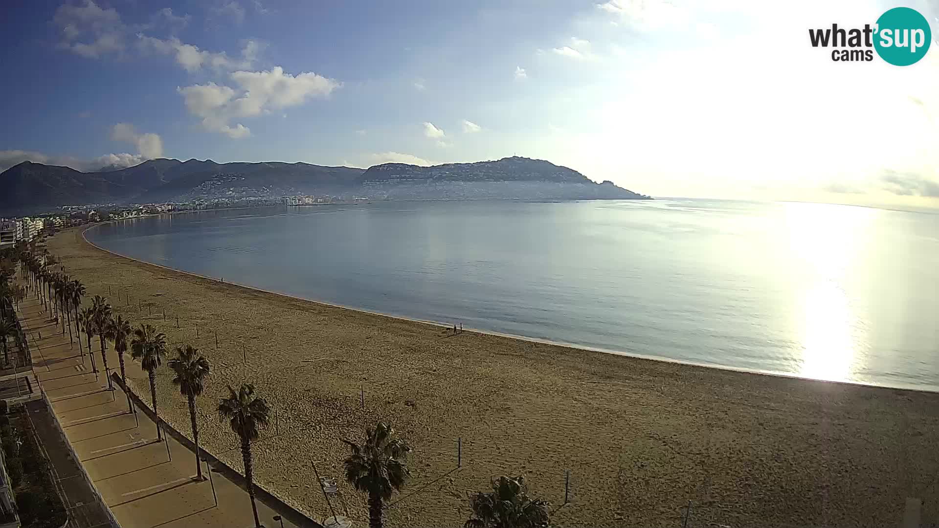 Live Roses Webcam Costa Brava beach view from MonteCarlo Hotel