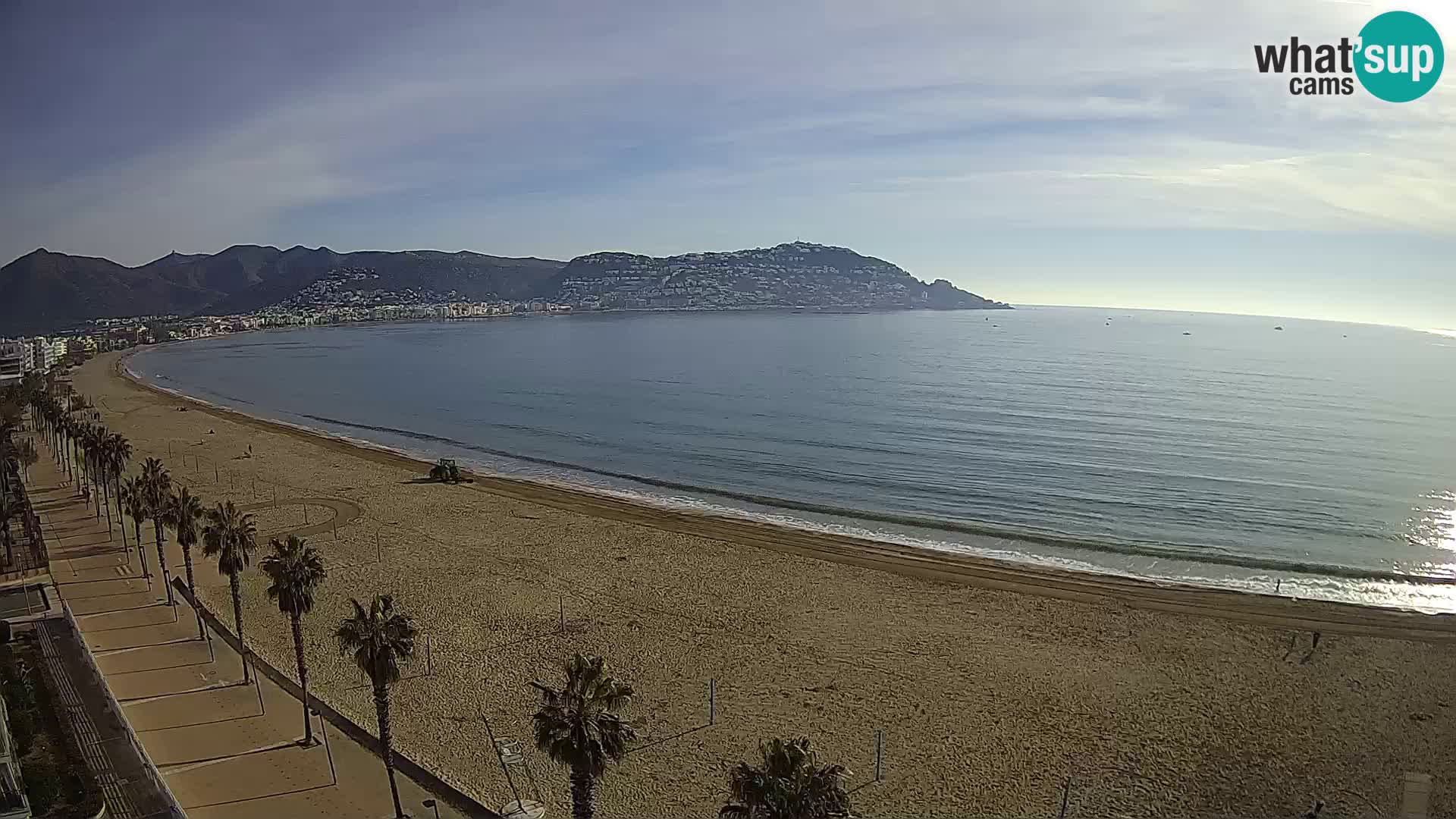 Live Roses Webcam Costa Brava beach view from MonteCarlo Hotel