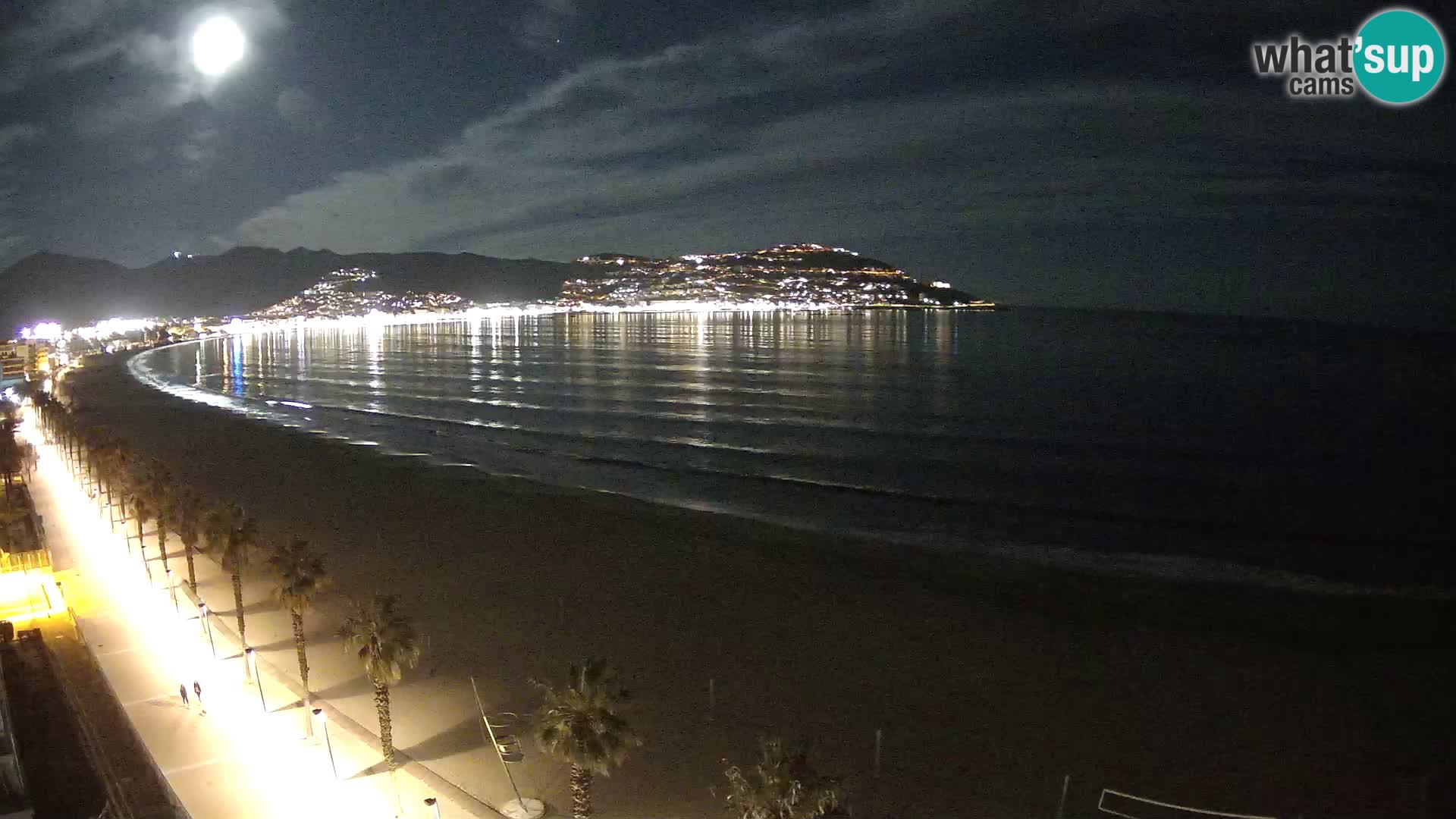 Live Roses Webcam Costa Brava beach view from MonteCarlo Hotel