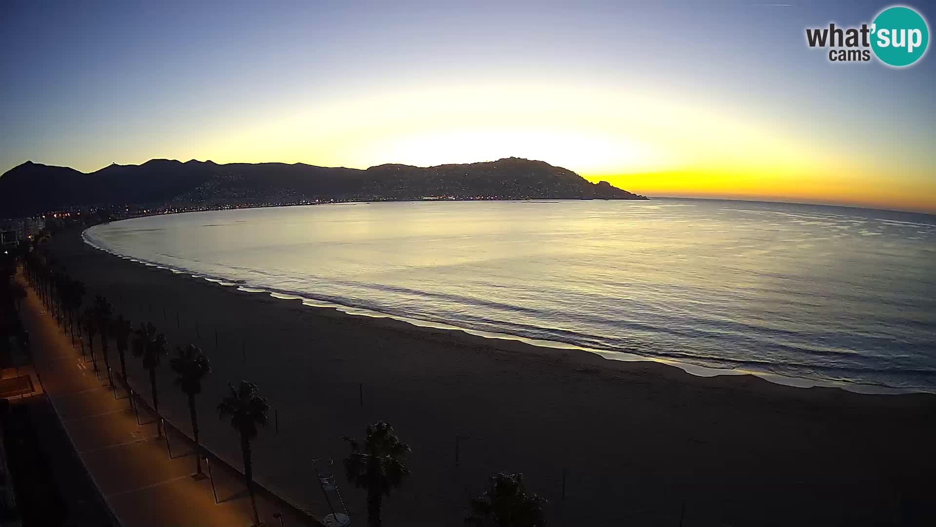 Live Roses Webcam Costa Brava beach view from MonteCarlo Hotel