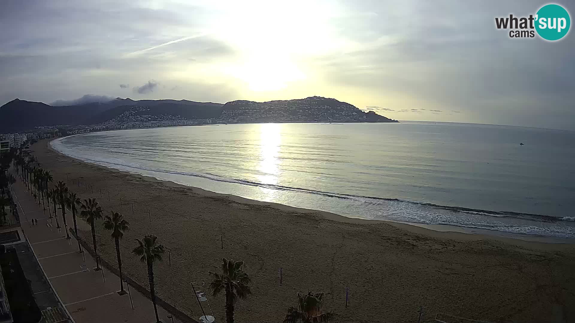 Live Roses Webcam Costa Brava beach view from MonteCarlo Hotel