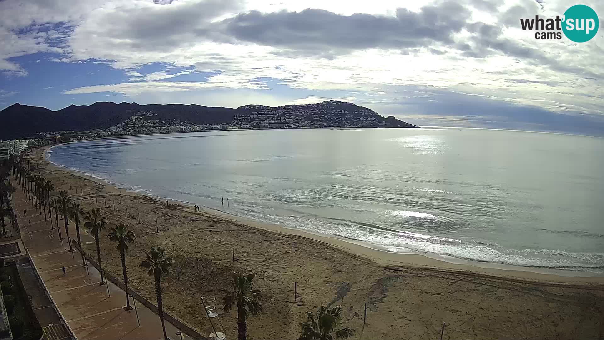 Live Roses Webcam Costa Brava beach view from MonteCarlo Hotel