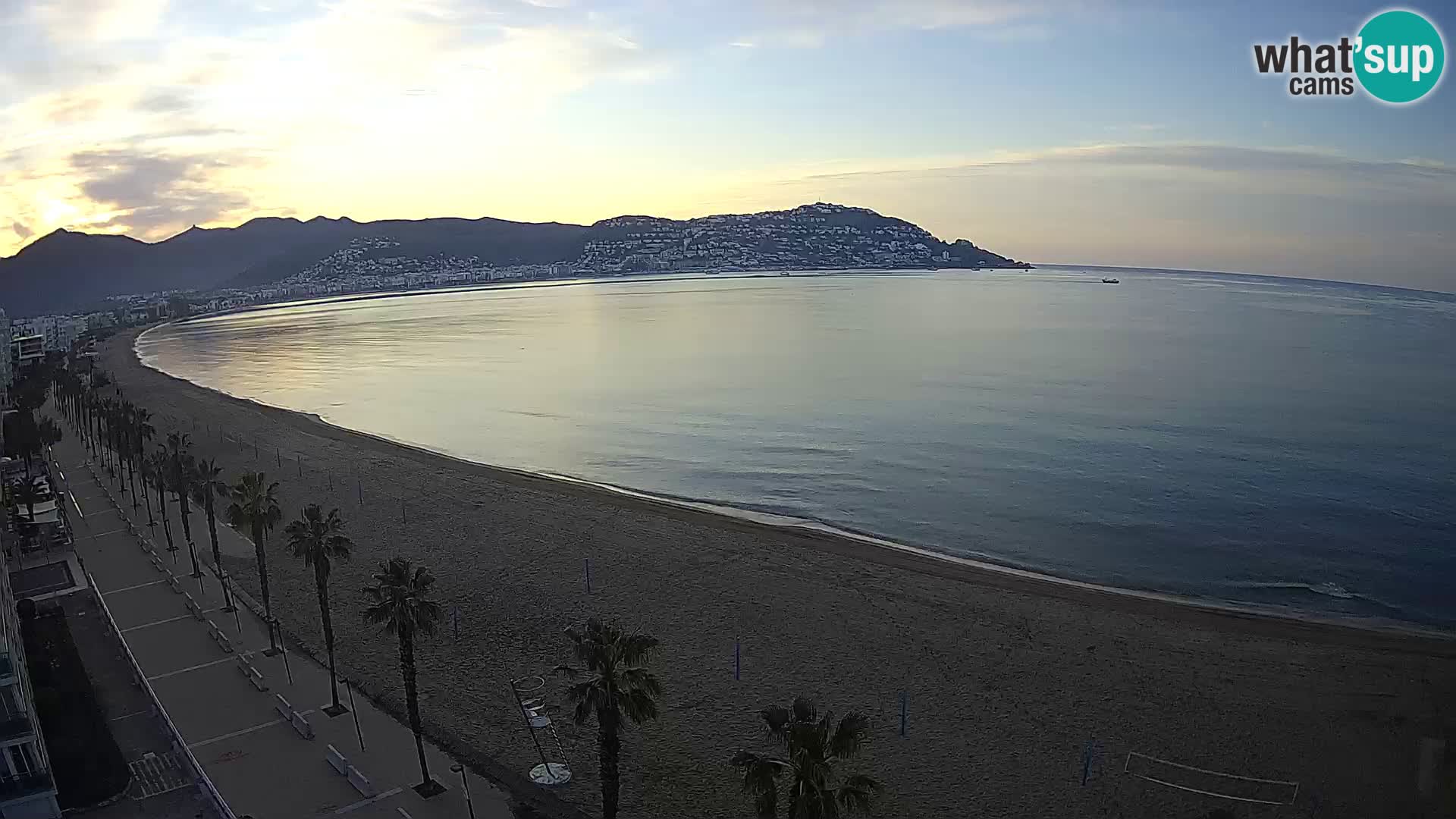 Live Roses Webcam Costa Brava beach view from MonteCarlo Hotel