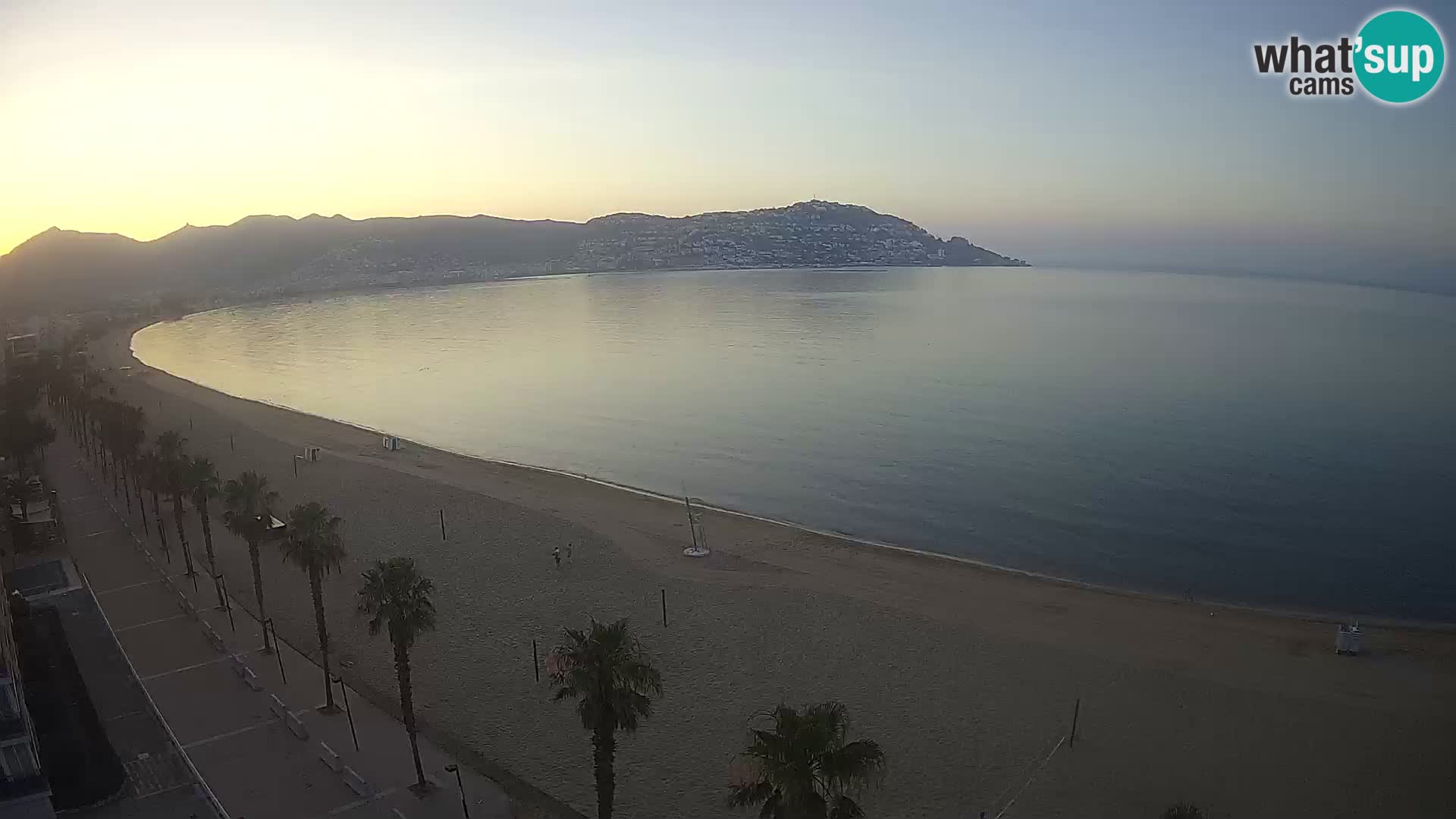Live Roses Webcam Costa Brava beach view from MonteCarlo Hotel