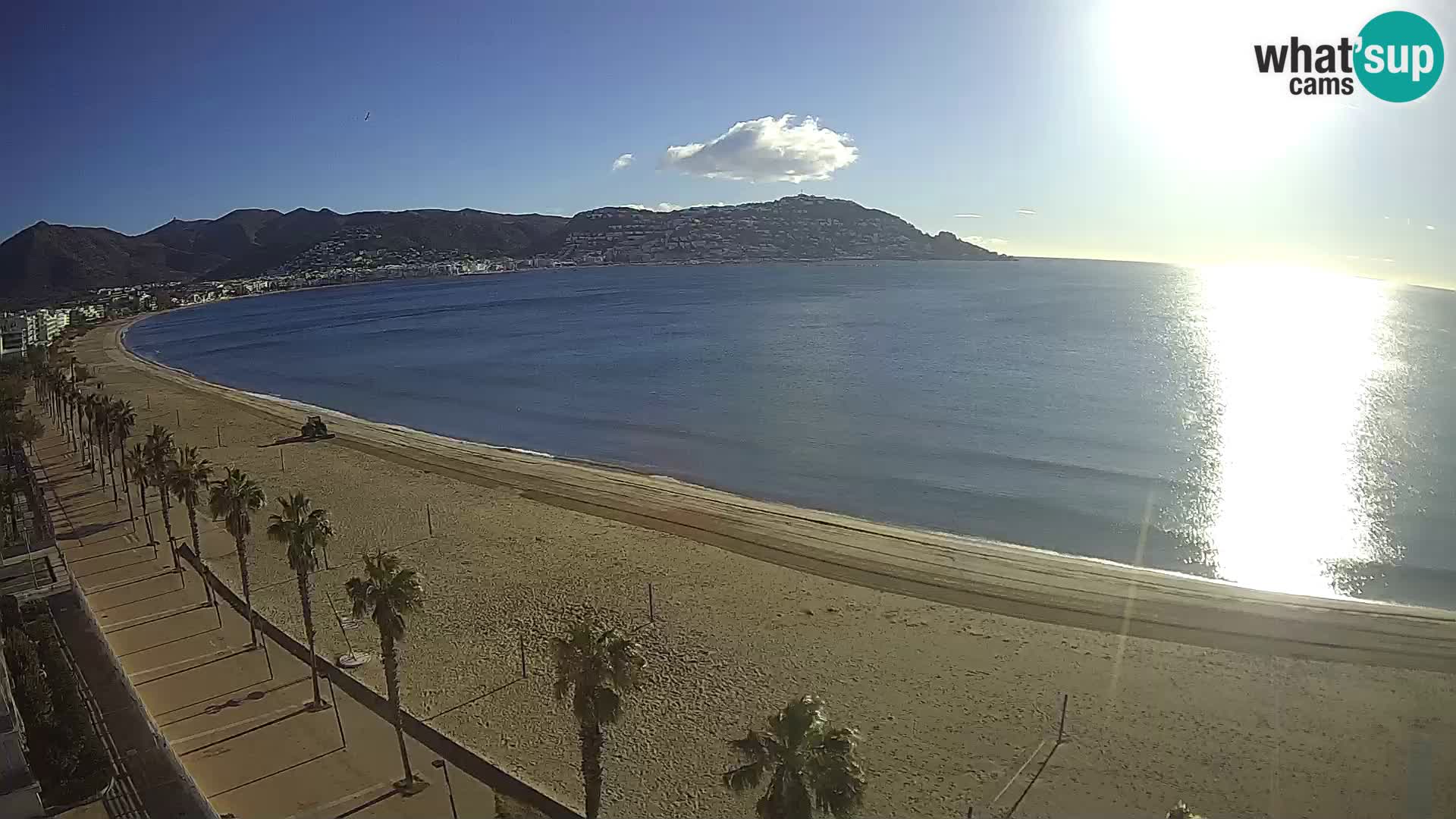 Live Roses Webcam Costa Brava beach view from MonteCarlo Hotel