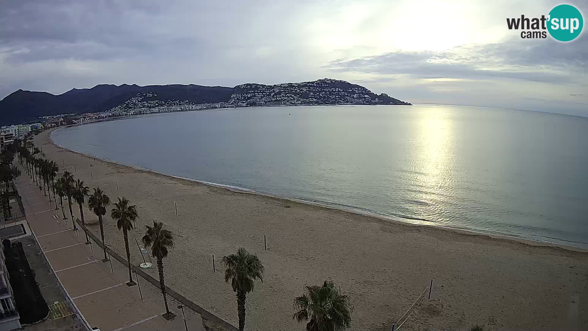 Live Roses Webcam Costa Brava beach view from MonteCarlo Hotel