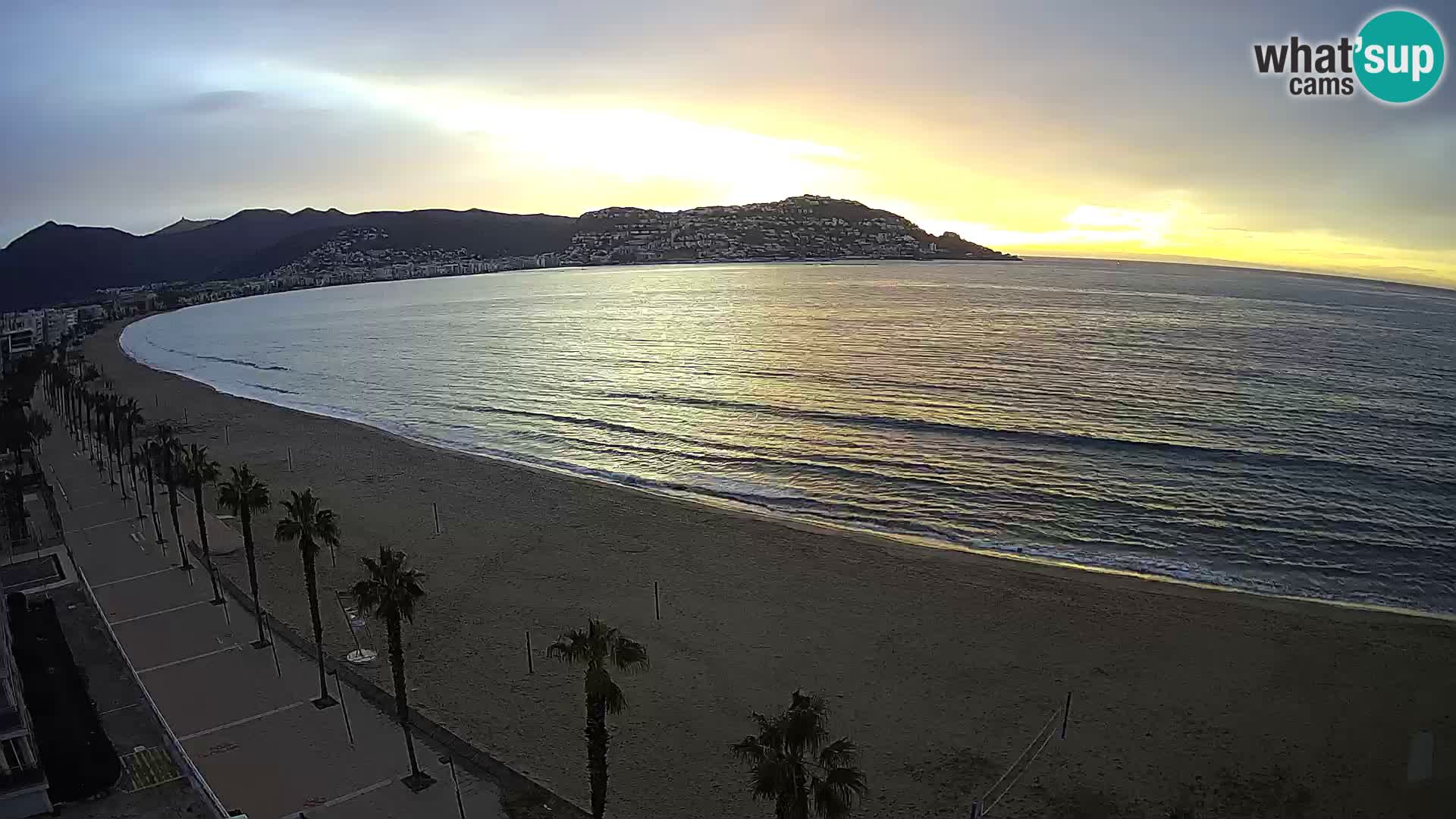 Live Roses Webcam Costa Brava beach view from MonteCarlo Hotel
