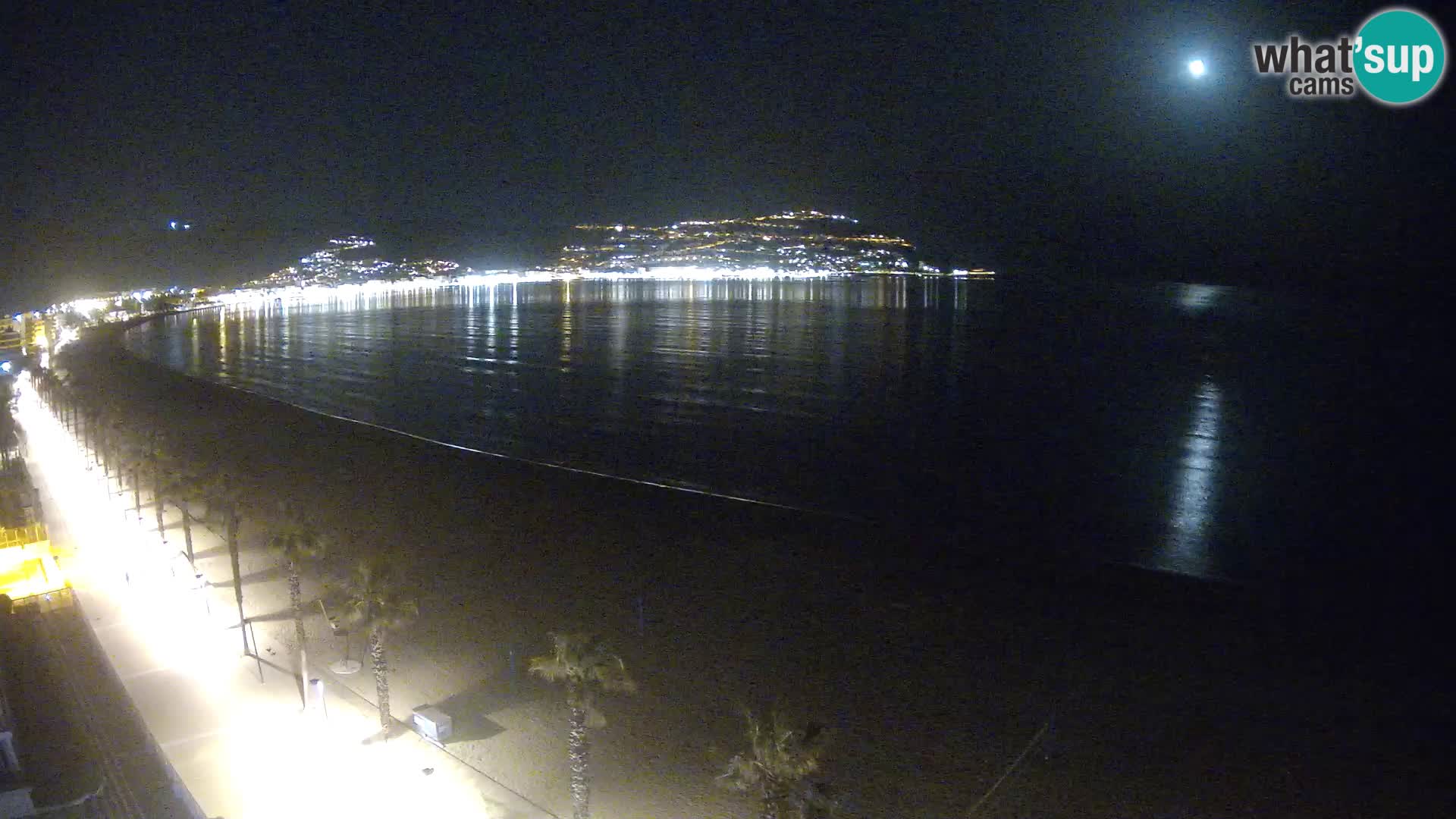 Live Roses Webcam Costa Brava beach view from MonteCarlo Hotel