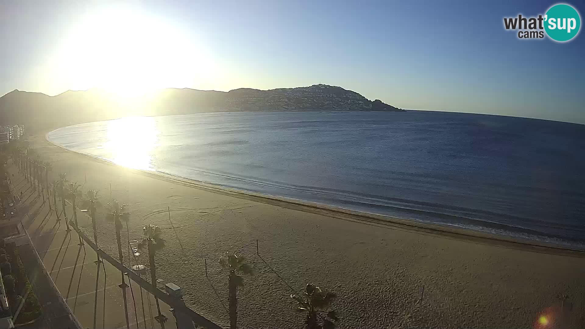 Live Roses Webcam Costa Brava beach view from MonteCarlo Hotel