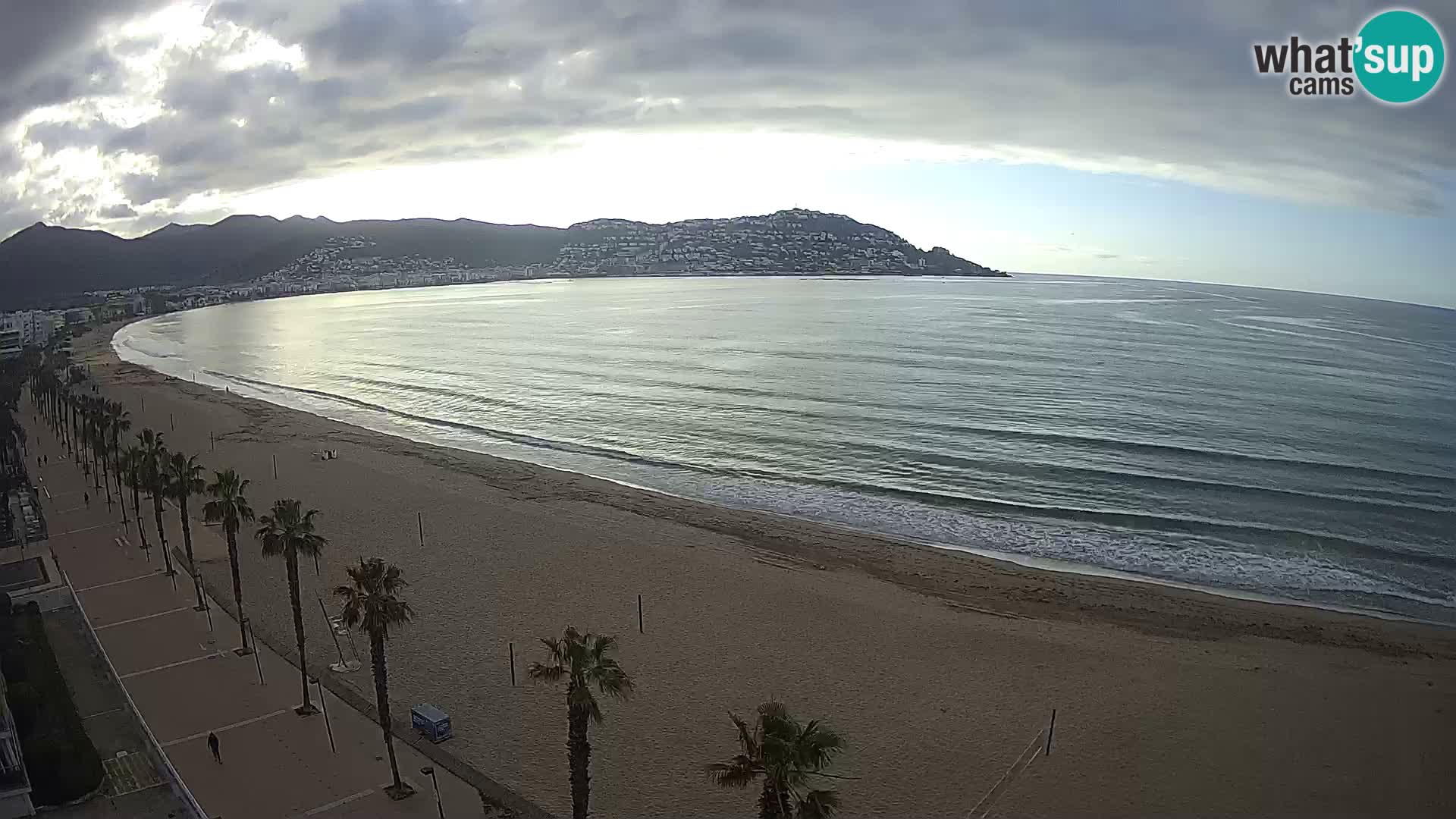 Live Roses Webcam Costa Brava beach view from MonteCarlo Hotel