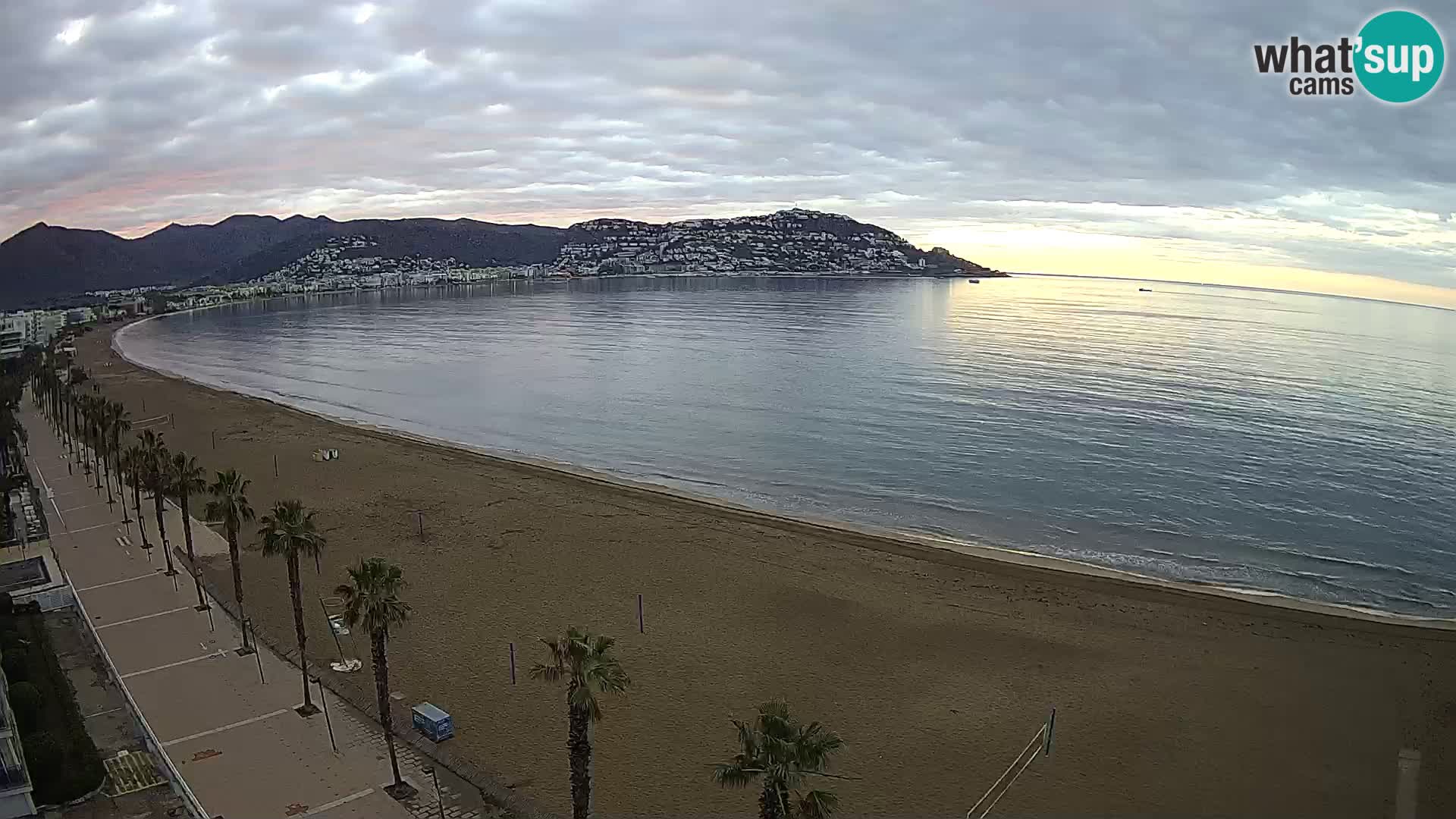 Live Roses Webcam Costa Brava beach view from MonteCarlo Hotel