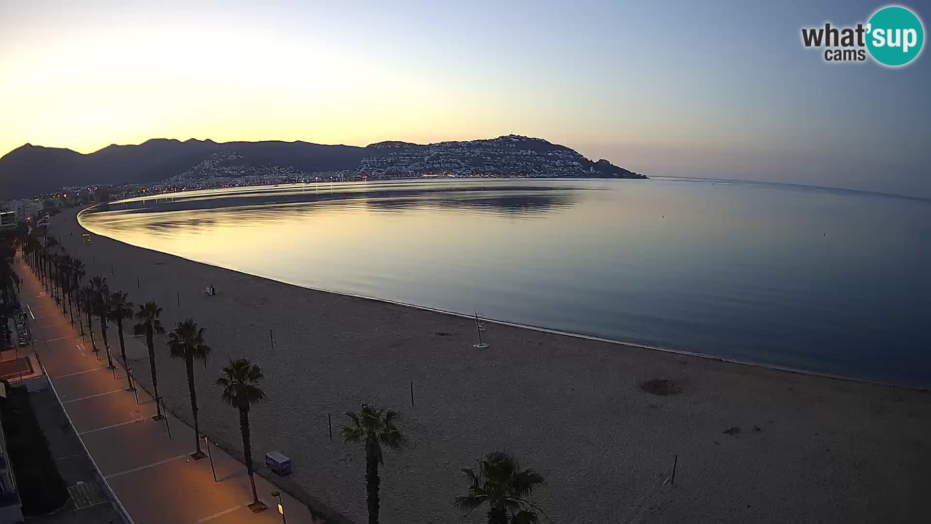 Live Roses Webcam Costa Brava beach view from MonteCarlo Hotel