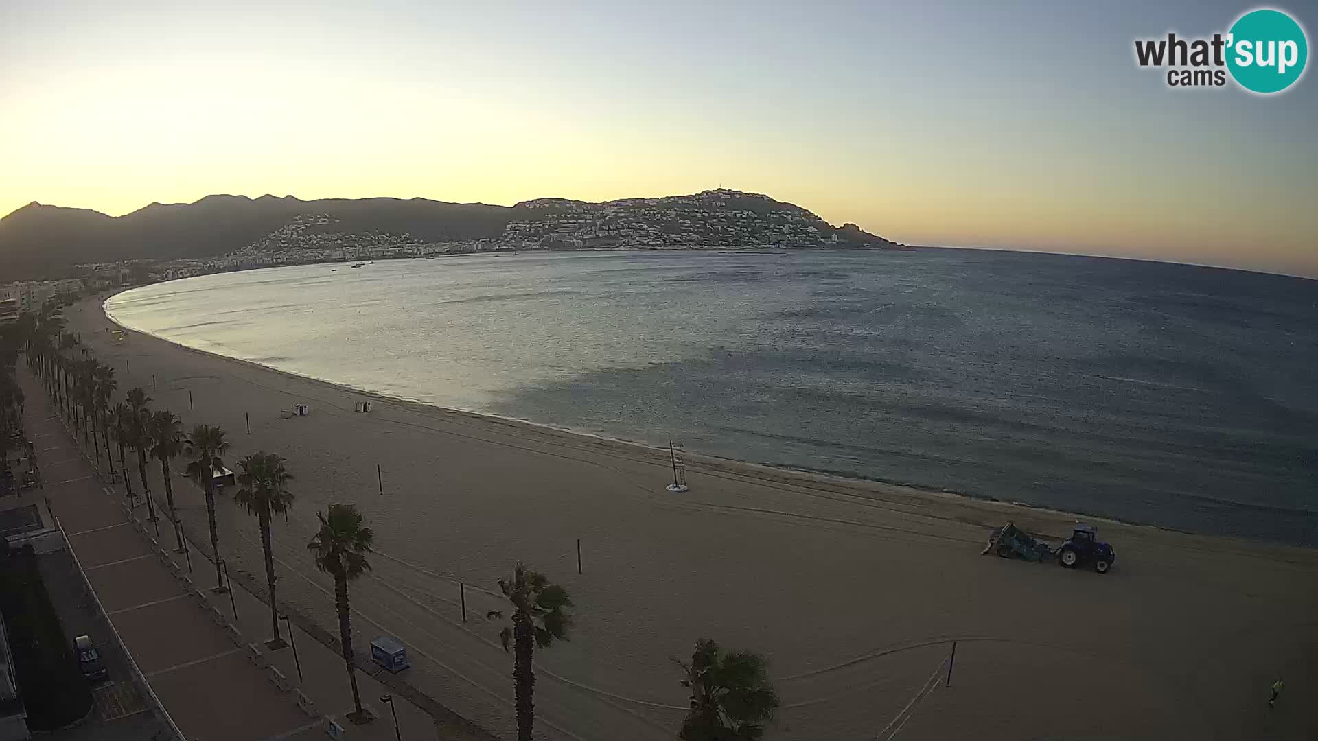 Live Roses Webcam Costa Brava beach view from MonteCarlo Hotel