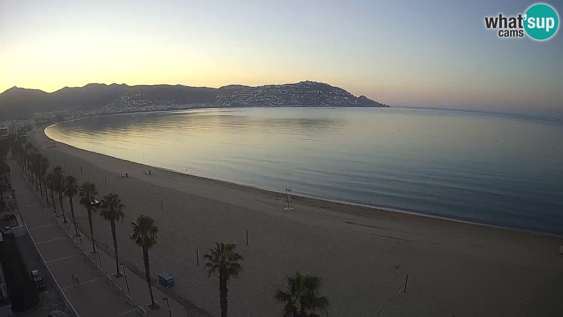 Live Roses Webcam Costa Brava beach view from MonteCarlo Hotel
