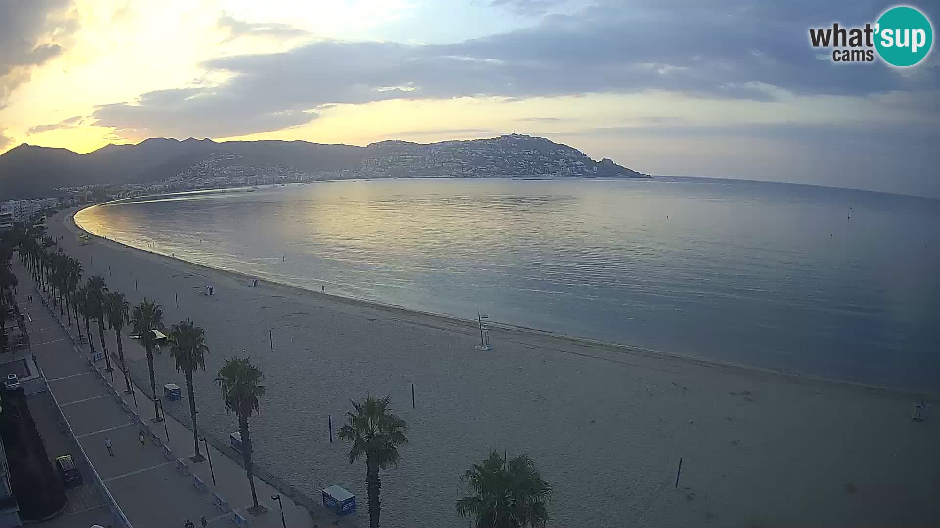 Live Roses Webcam Costa Brava beach view from MonteCarlo Hotel