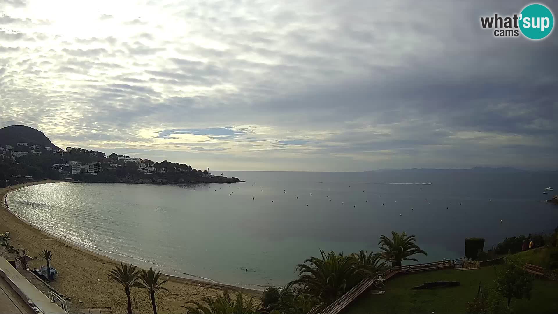 Platja de l’Almadrava beach Live Webcam Roses – Costa Brava – Spain