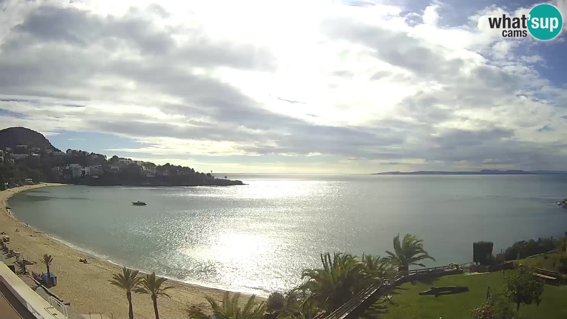 Platja de l’Almadrava beach Live Webcam Roses – Costa Brava – Spain