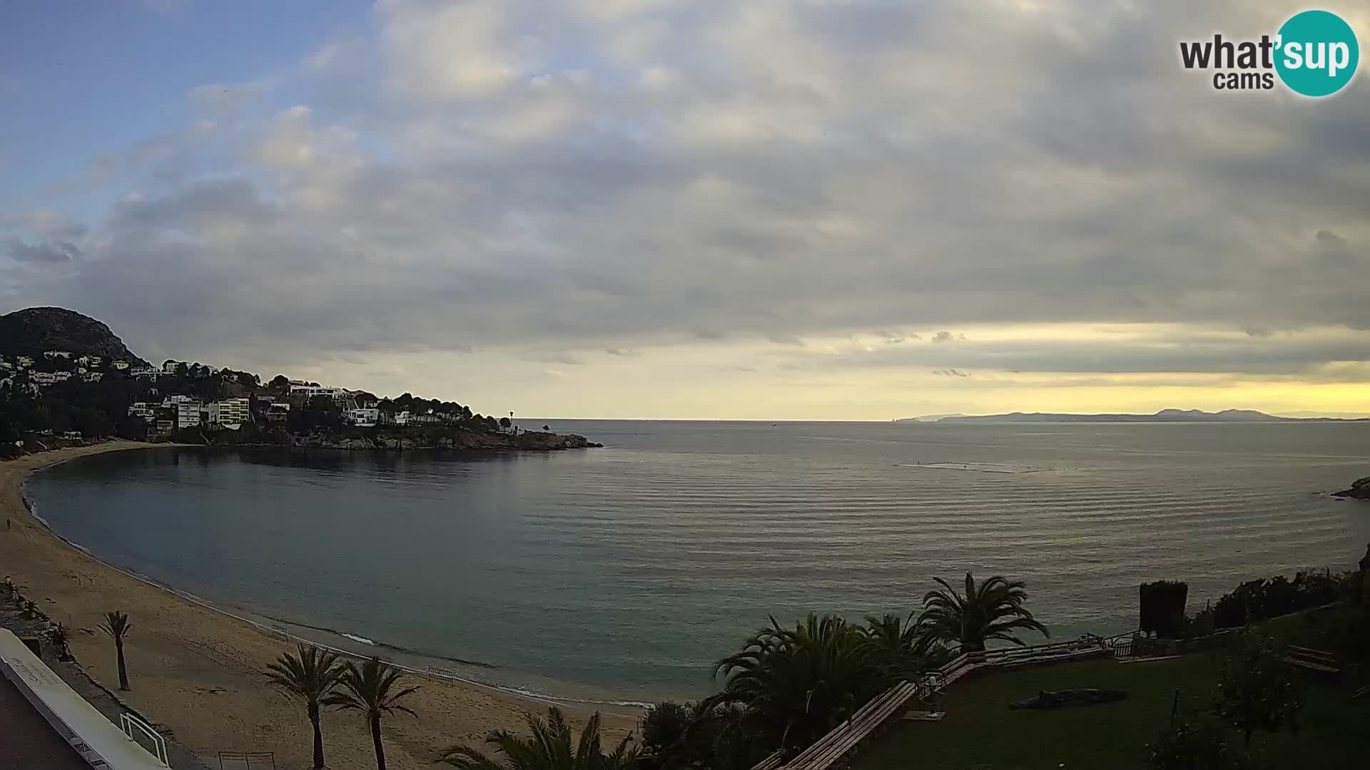 Playa de l’Almadrava camera en vivo Roses – Costa Brava – Espana