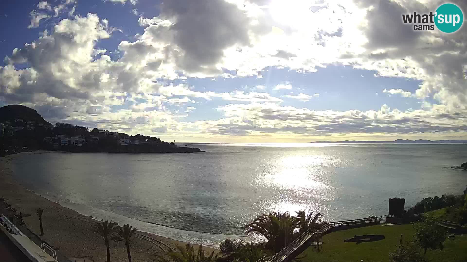 Playa de l’Almadrava camera en vivo Roses – Costa Brava – Espana