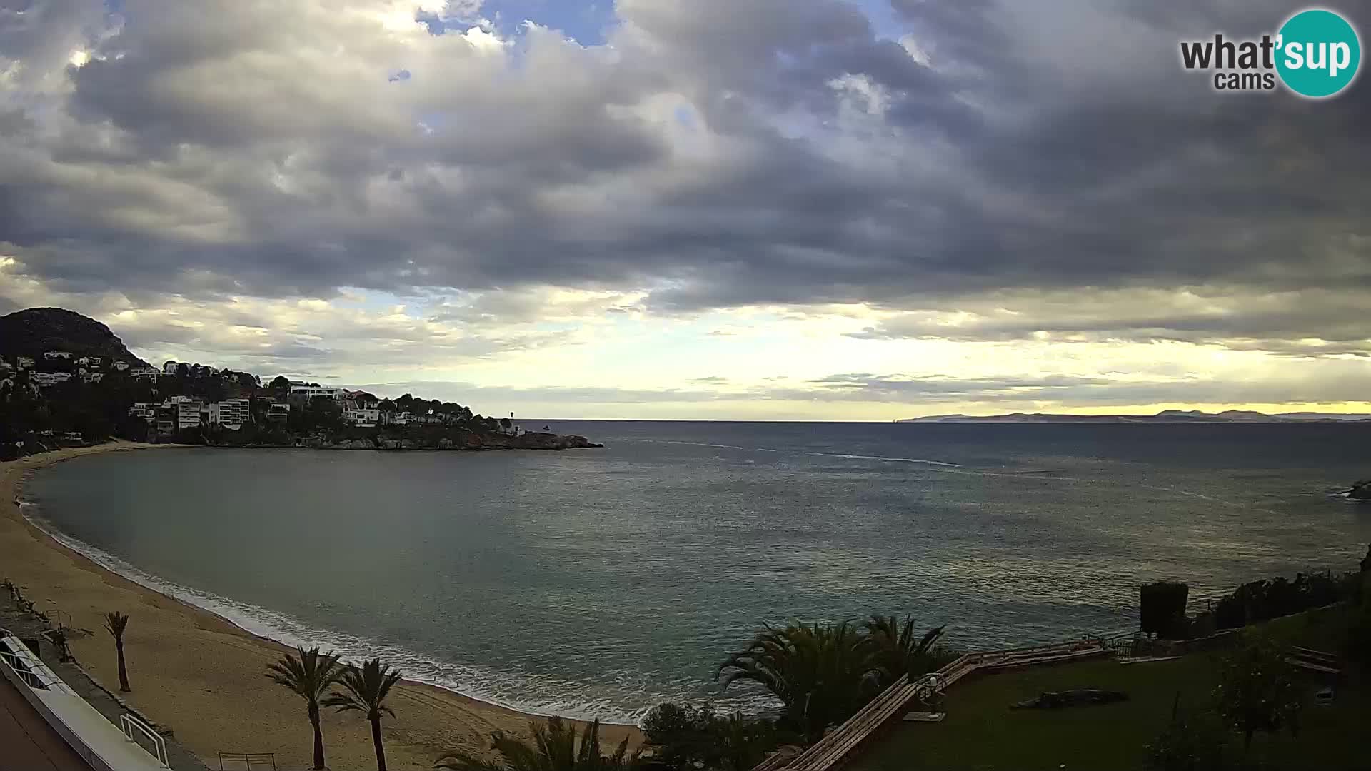 Plaža de l’Almadrava Spletna kamera Roses – Costa Brava – Španija