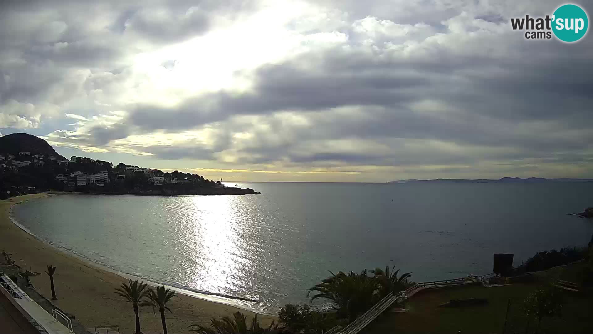 Platja de l’Almadrava beach Live Webcam Roses – Costa Brava – Spain