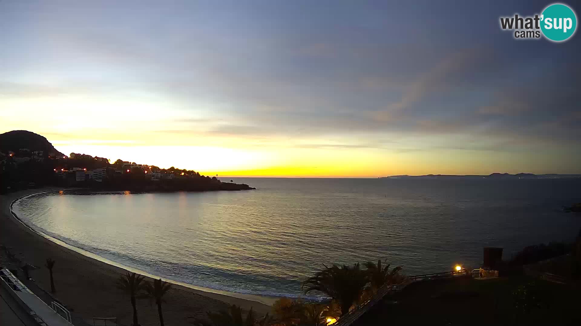 Platja de l’Almadrava beach Live Webcam Roses – Costa Brava – Spain