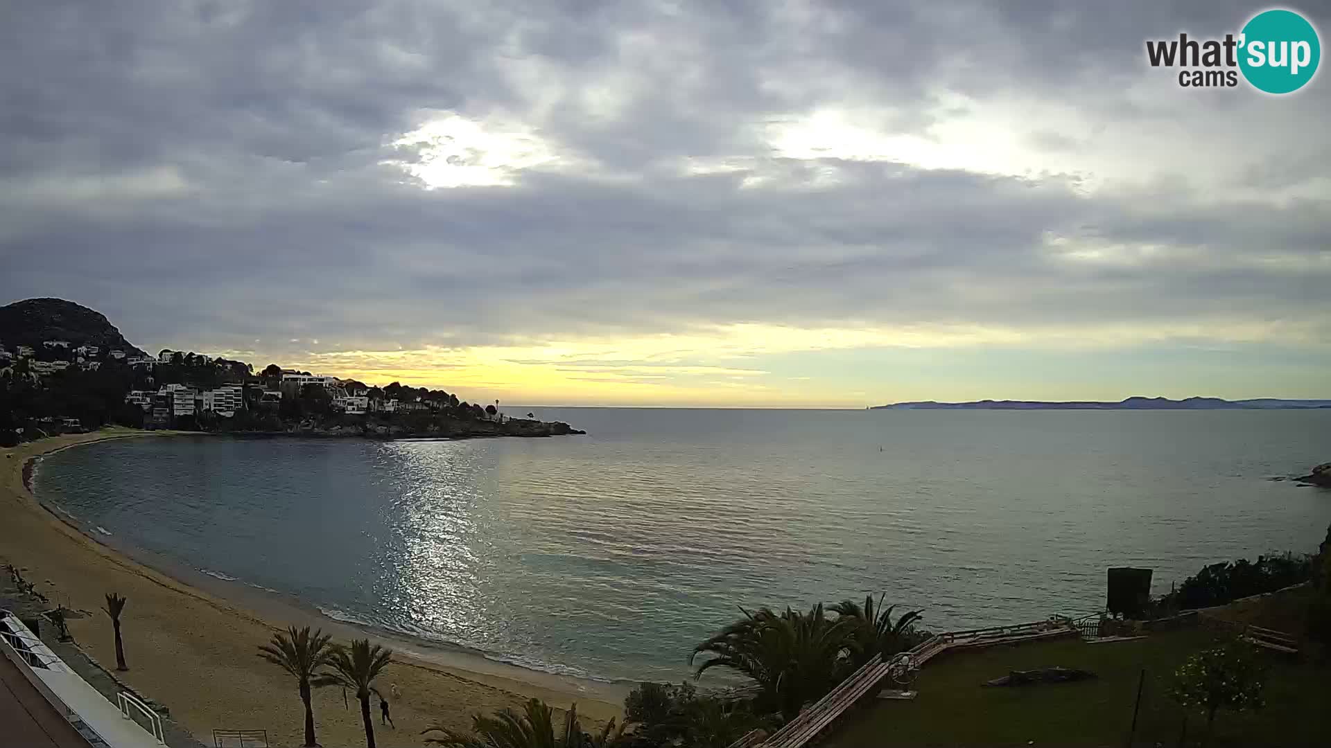 Playa de l’Almadrava camera en vivo Roses – Costa Brava – Espana