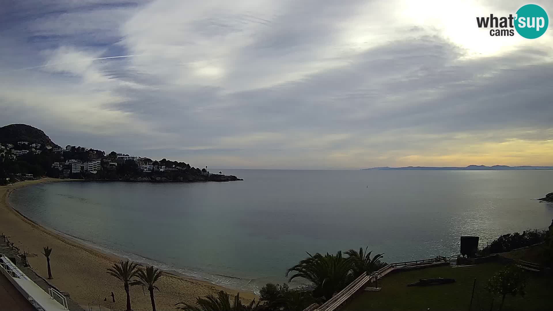 Platja de l’Almadrava beach Live Webcam Roses – Costa Brava – Spain