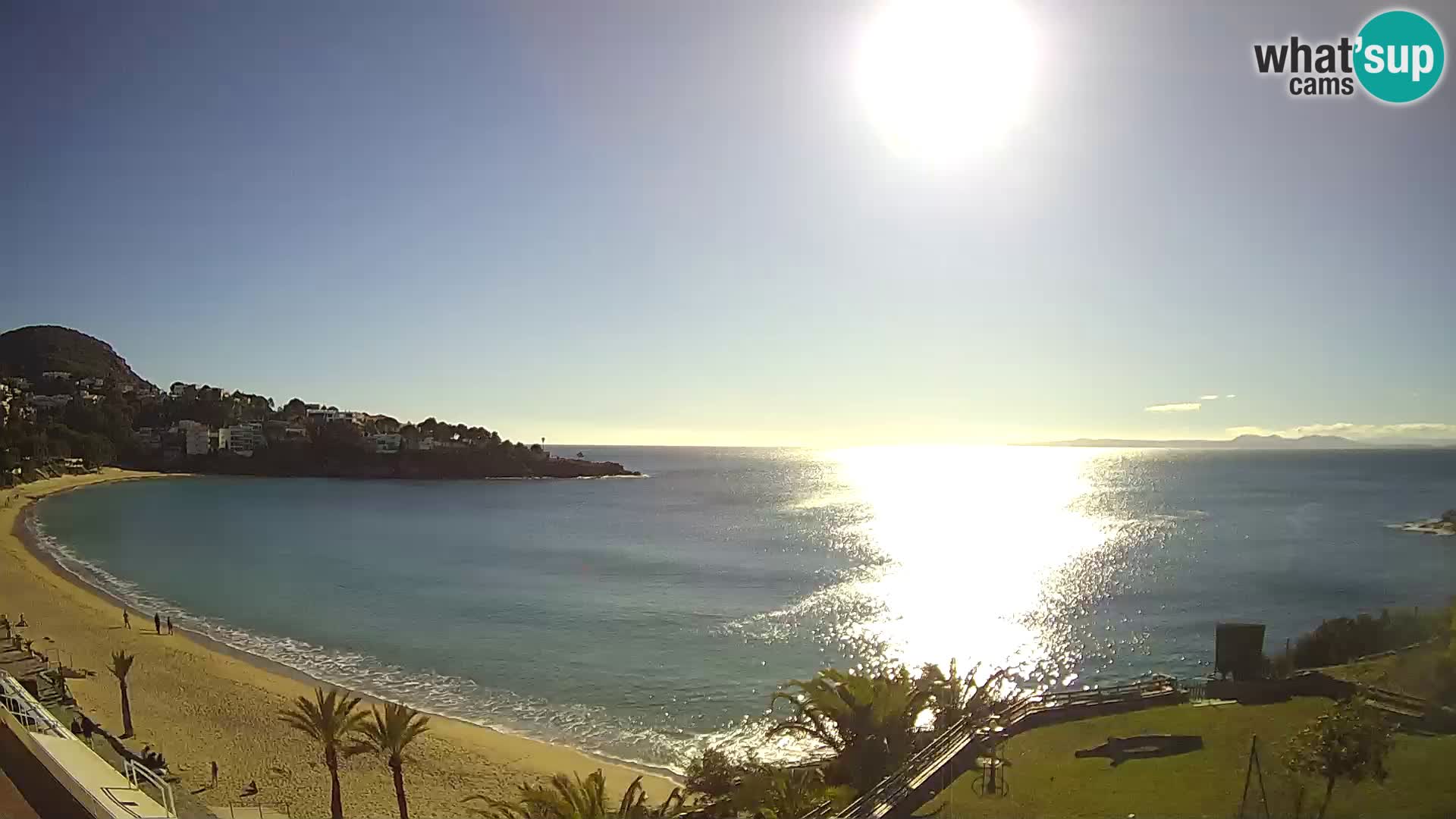 Platja de l’Almadrava beach Live Webcam Roses – Costa Brava – Spain