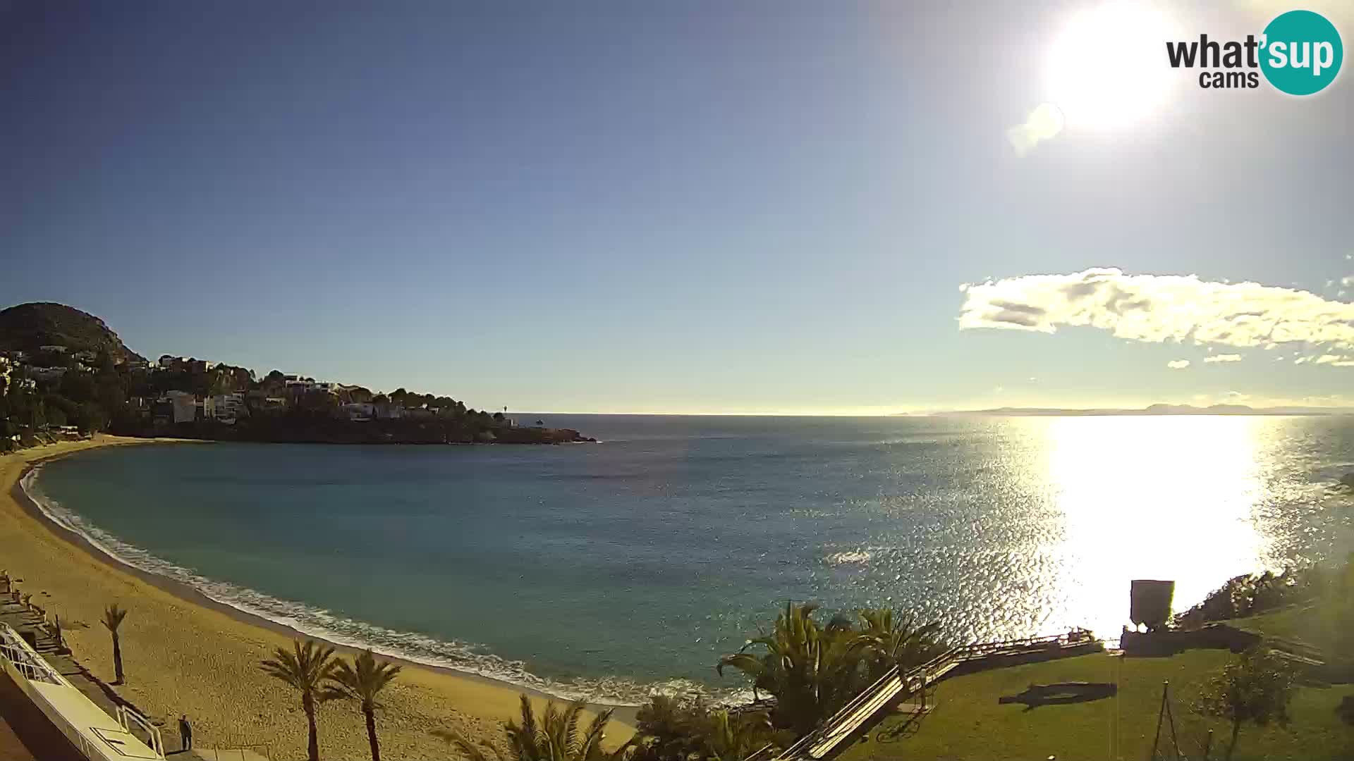 Platja de l’Almadrava beach Live Webcam Roses – Costa Brava – Spain