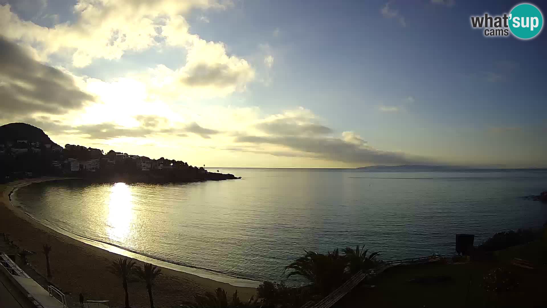 Platja de l’Almadrava beach Live Webcam Roses – Costa Brava – Spain