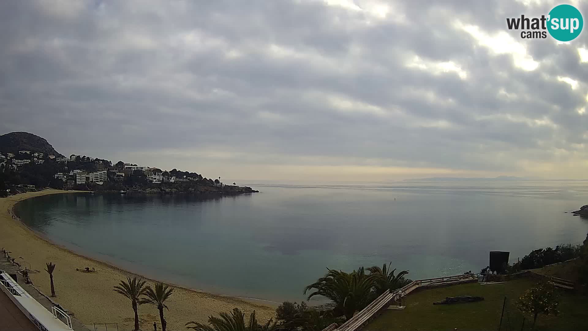 Platja de l’Almadrava beach Live Webcam Roses – Costa Brava – Spain