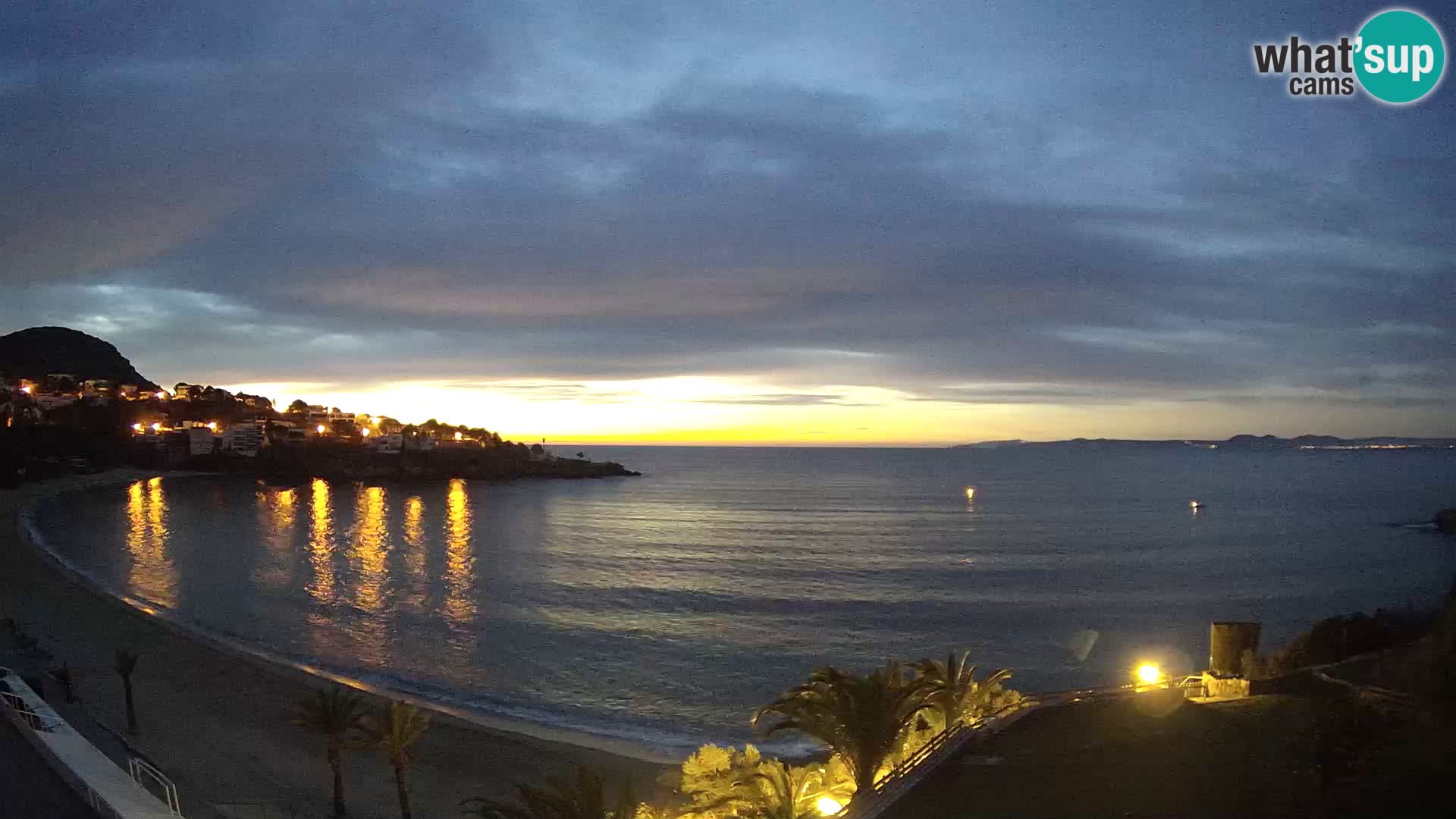 Platja de l’Almadrava beach Live Webcam Roses – Costa Brava – Spain