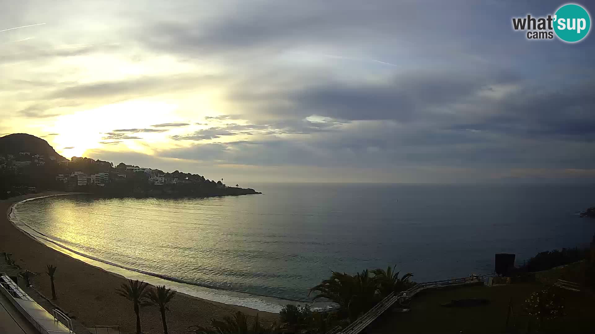 Platja de l’Almadrava beach Live Webcam Roses – Costa Brava – Spain