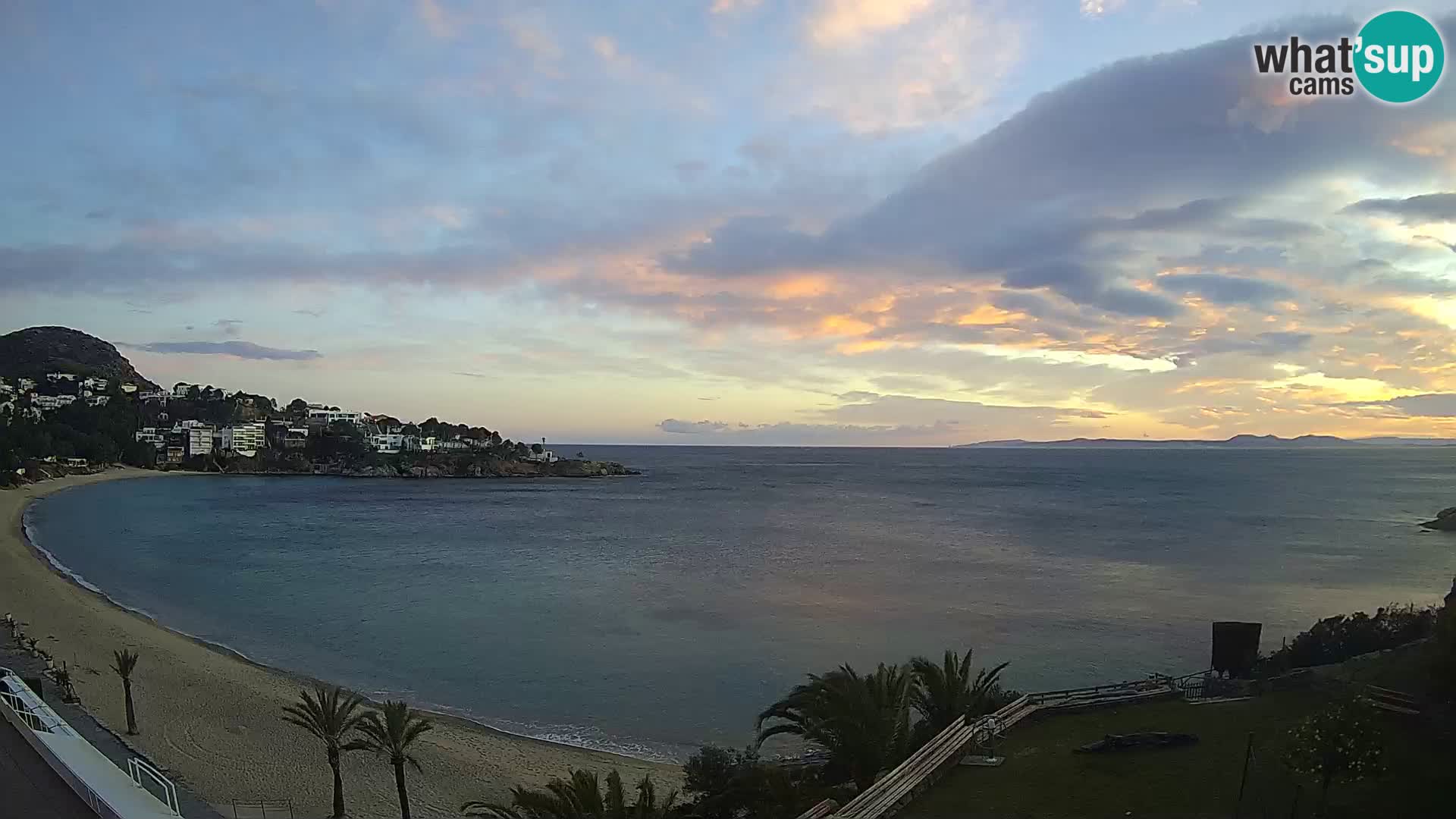 Platja de l’Almadrava beach Live Webcam Roses – Costa Brava – Spain