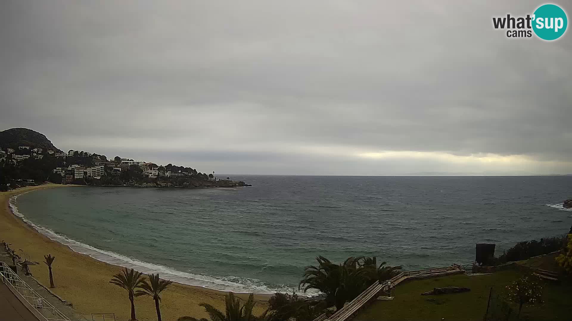 Platja de l’Almadrava beach Live Webcam Roses – Costa Brava – Spain