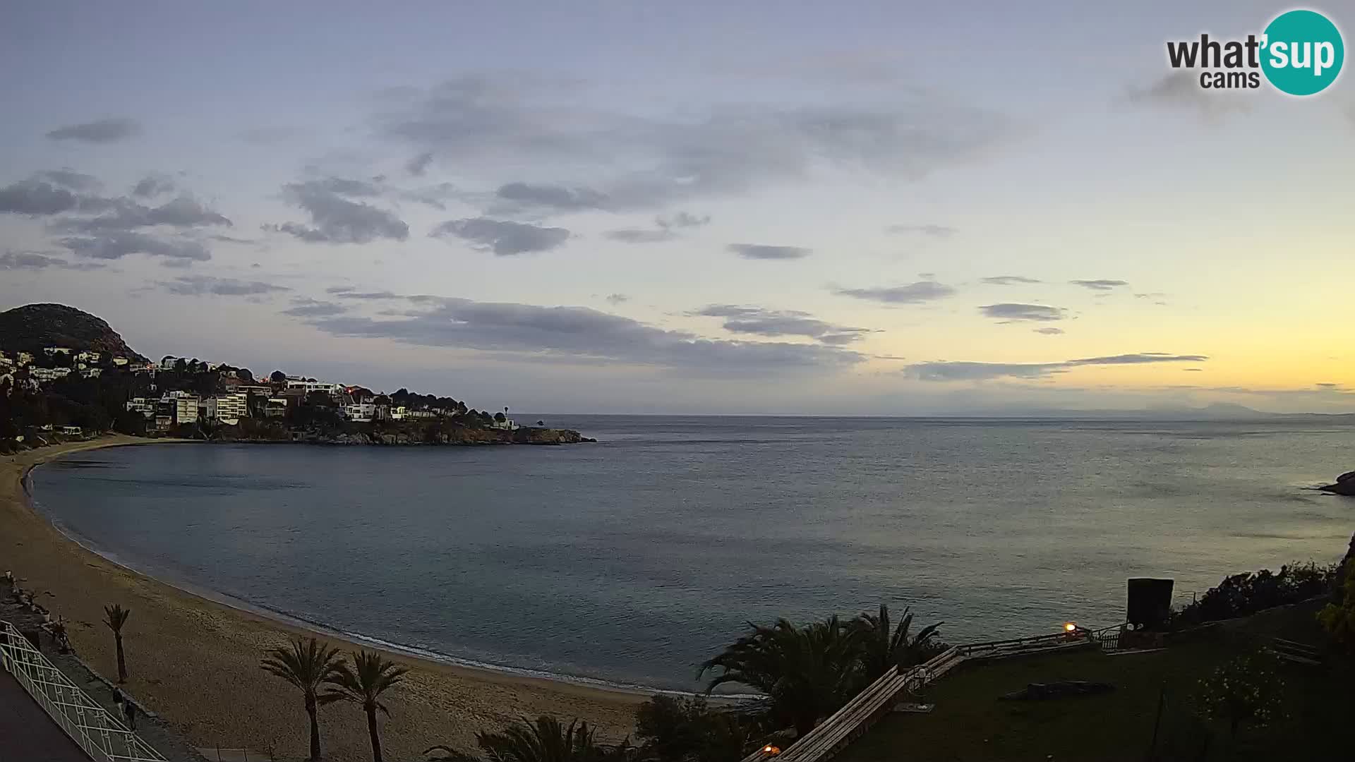 Platja de l’Almadrava beach Live Webcam Roses – Costa Brava – Spain