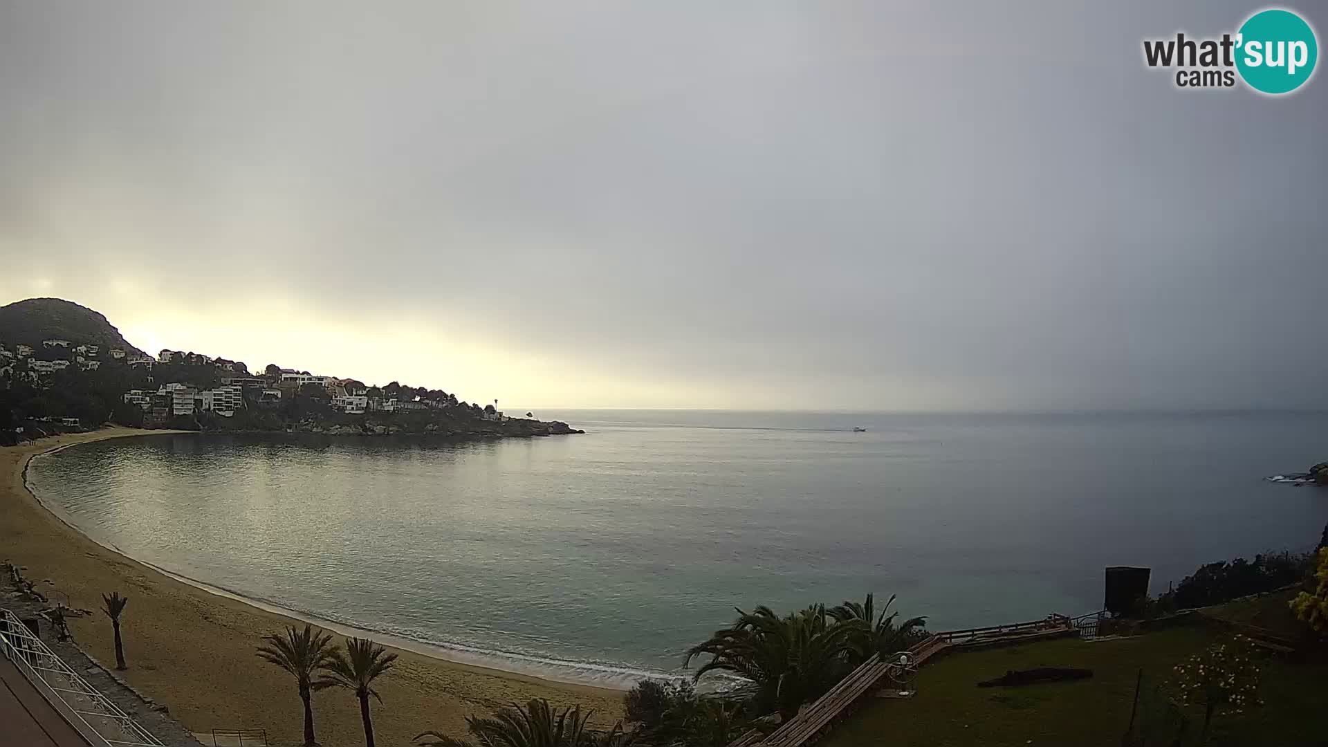 Platja de l’Almadrava beach Live Webcam Roses – Costa Brava – Spain