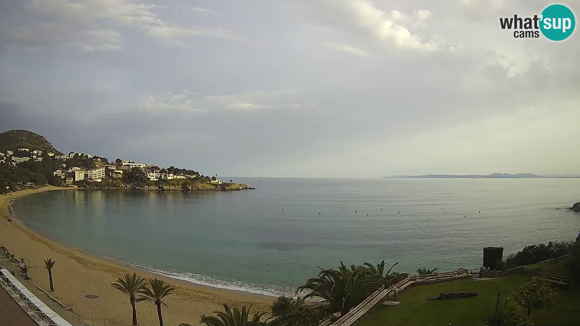 Platja de l’Almadrava beach Live Webcam Roses – Costa Brava – Spain