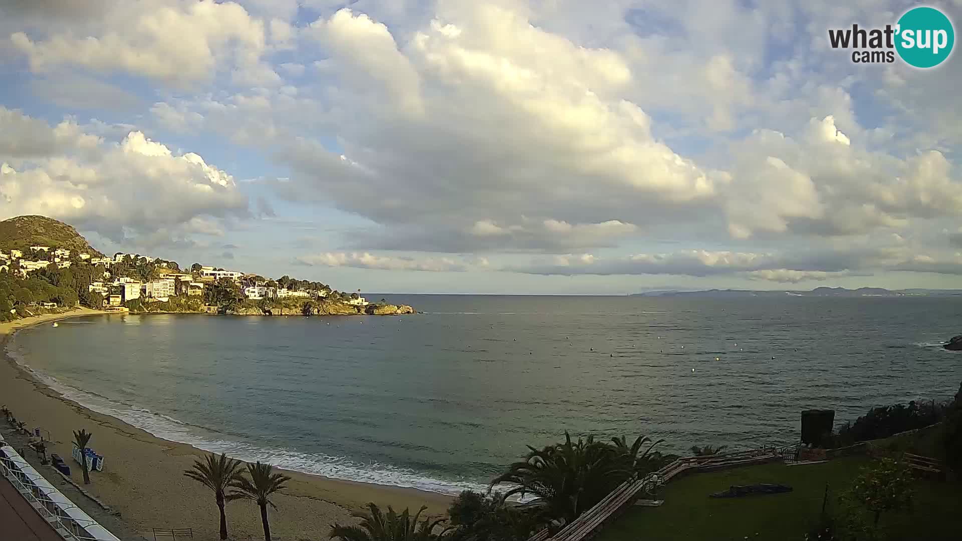 Platja de l’Almadrava beach Live Webcam Roses – Costa Brava – Spain