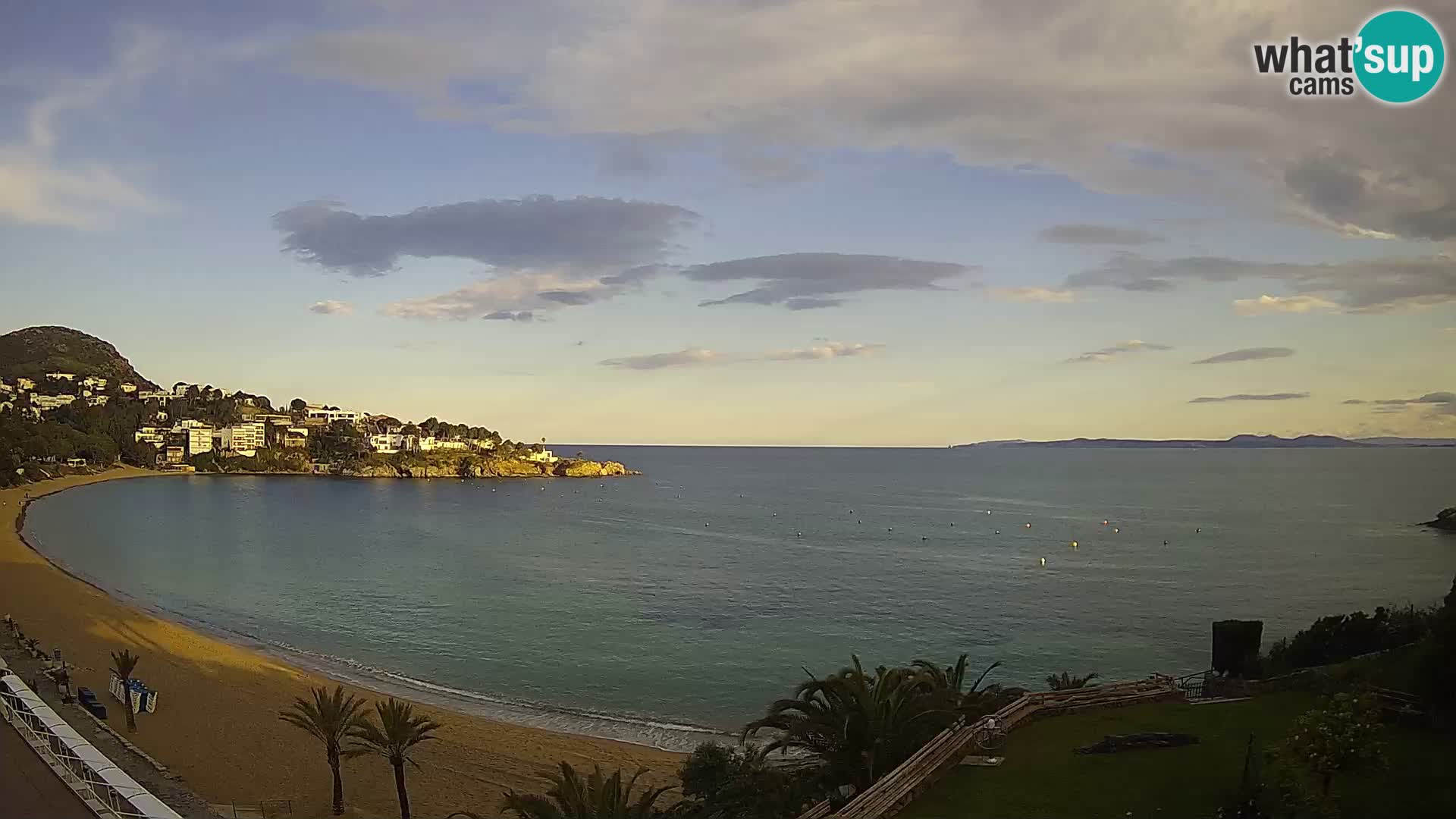 Platja de l’Almadrava beach Live Webcam Roses – Costa Brava – Spain