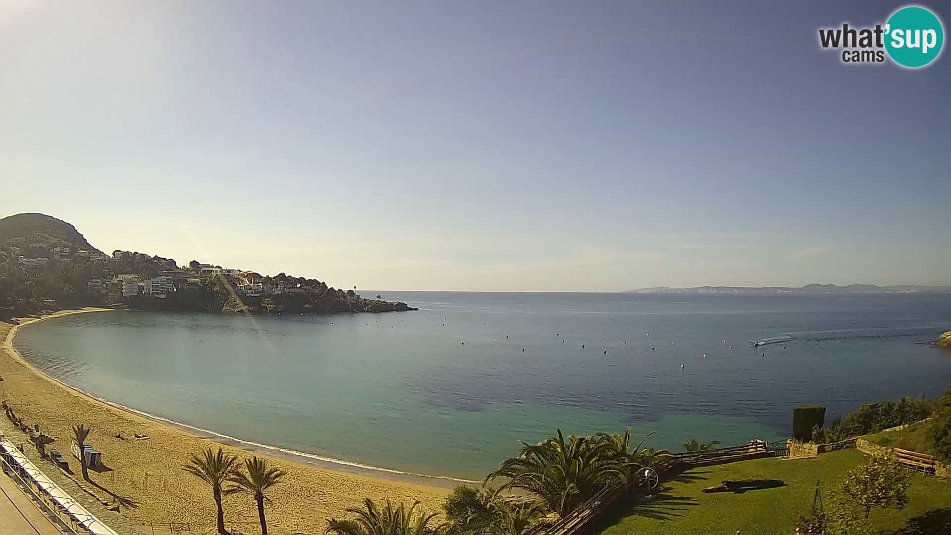 Platja de l’Almadrava beach Live Webcam Roses – Costa Brava – Spain