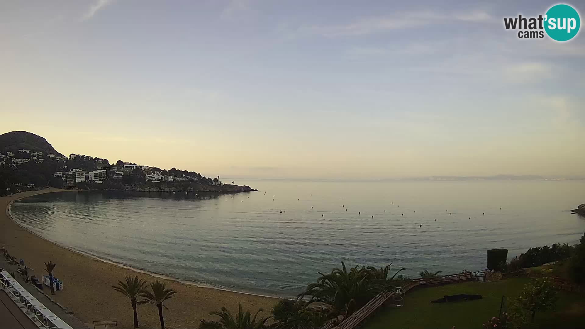 Platja de l’Almadrava beach Live Webcam Roses – Costa Brava – Spain
