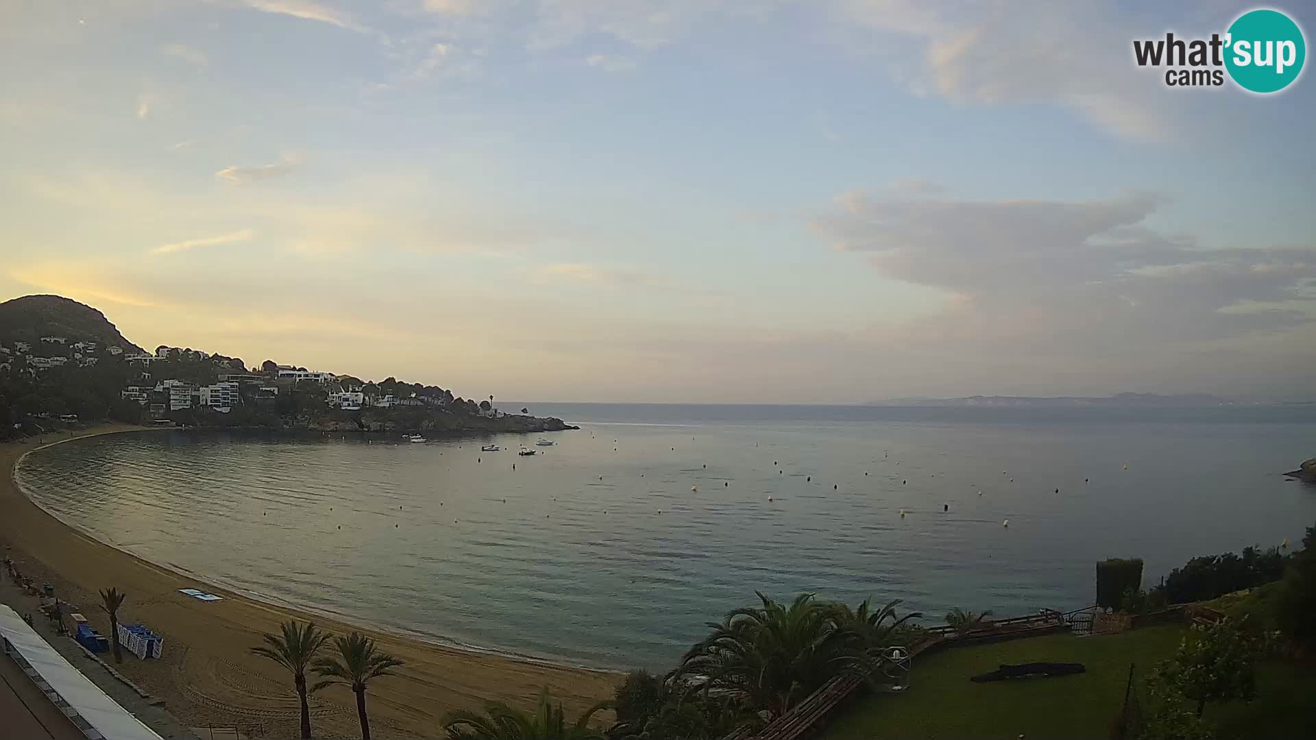 Platja de l’Almadrava beach Live Webcam Roses – Costa Brava – Spain