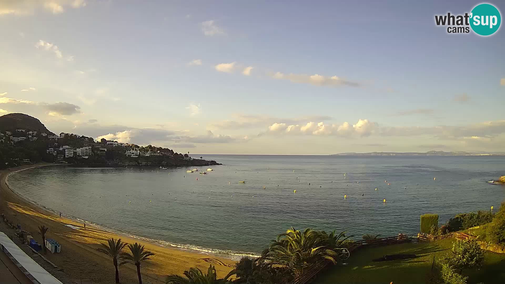 Platja de l’Almadrava beach Live Webcam Roses – Costa Brava – Spain