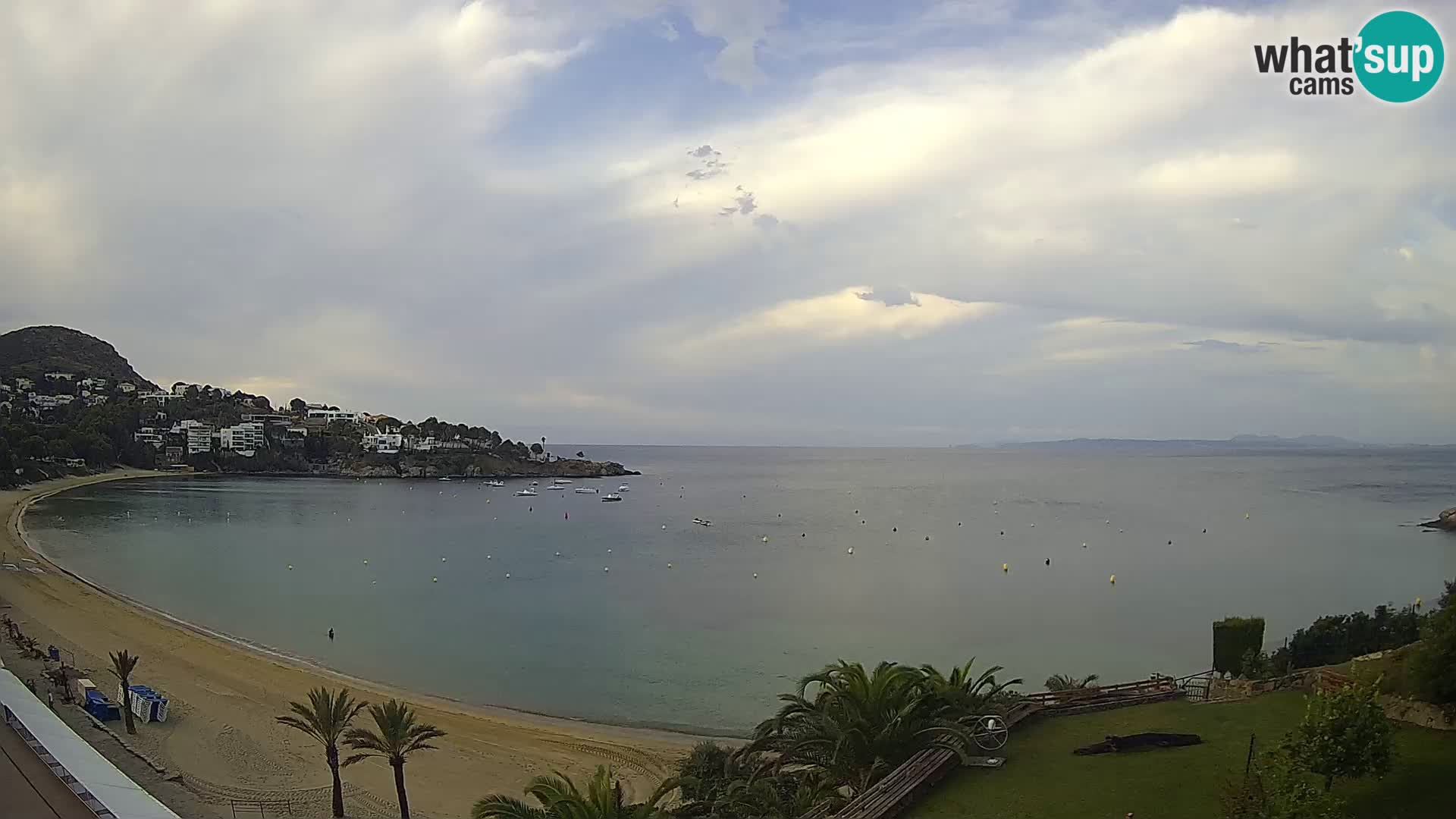 Platja de l’Almadrava beach Live Webcam Roses – Costa Brava – Spain
